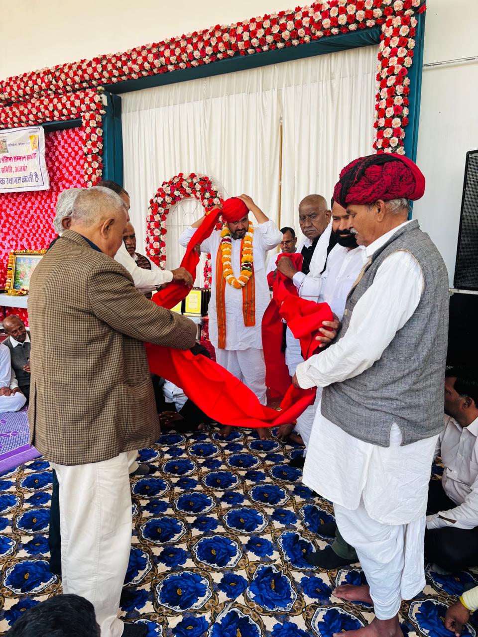 अजमेर: गुर्जर समाज के शौर्य और दानशीलता का संगम, प्रतिभाओं के सारथियों का हुआ अभिनंदन