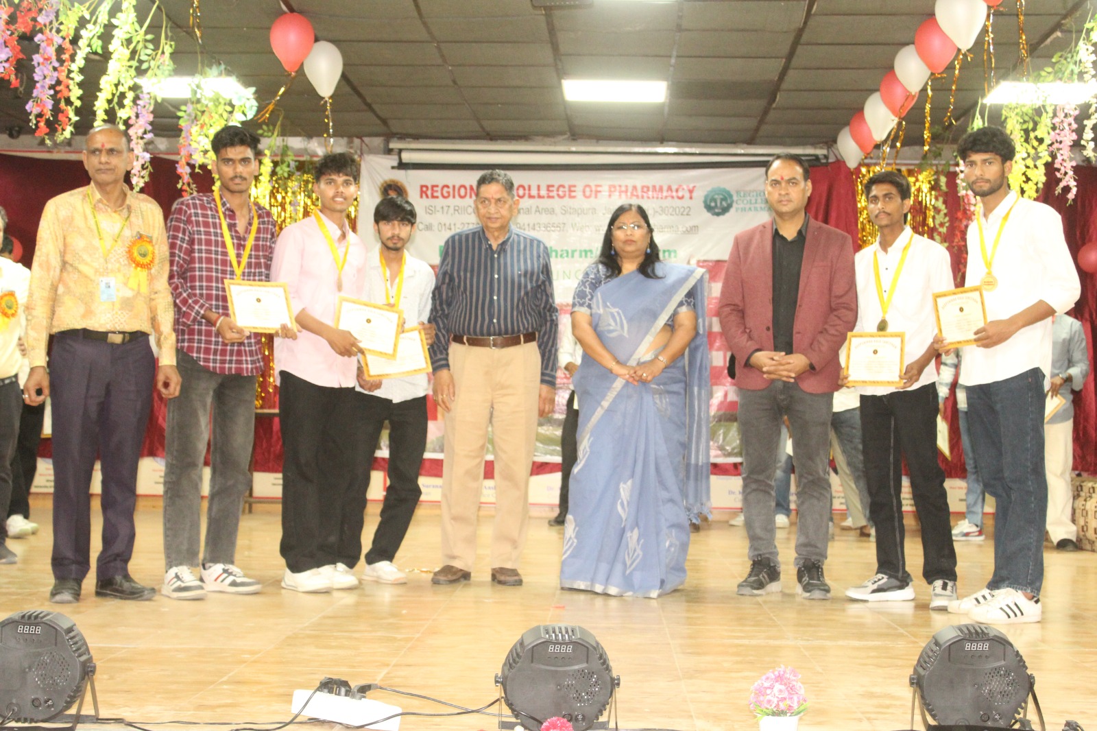 रीजनल कॉलेज ऑफ फार्मेसी में वार्षिक महोत्सव हर्षोल्लास के साथ संपन्न