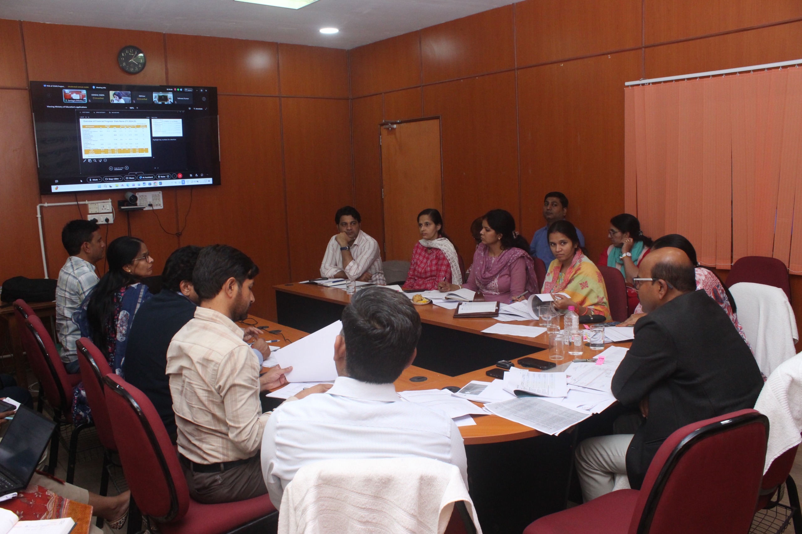 स्टार्स परियोजना पर समीक्षा बैठक, कृणाल ने दी प्रगति की जानकारी