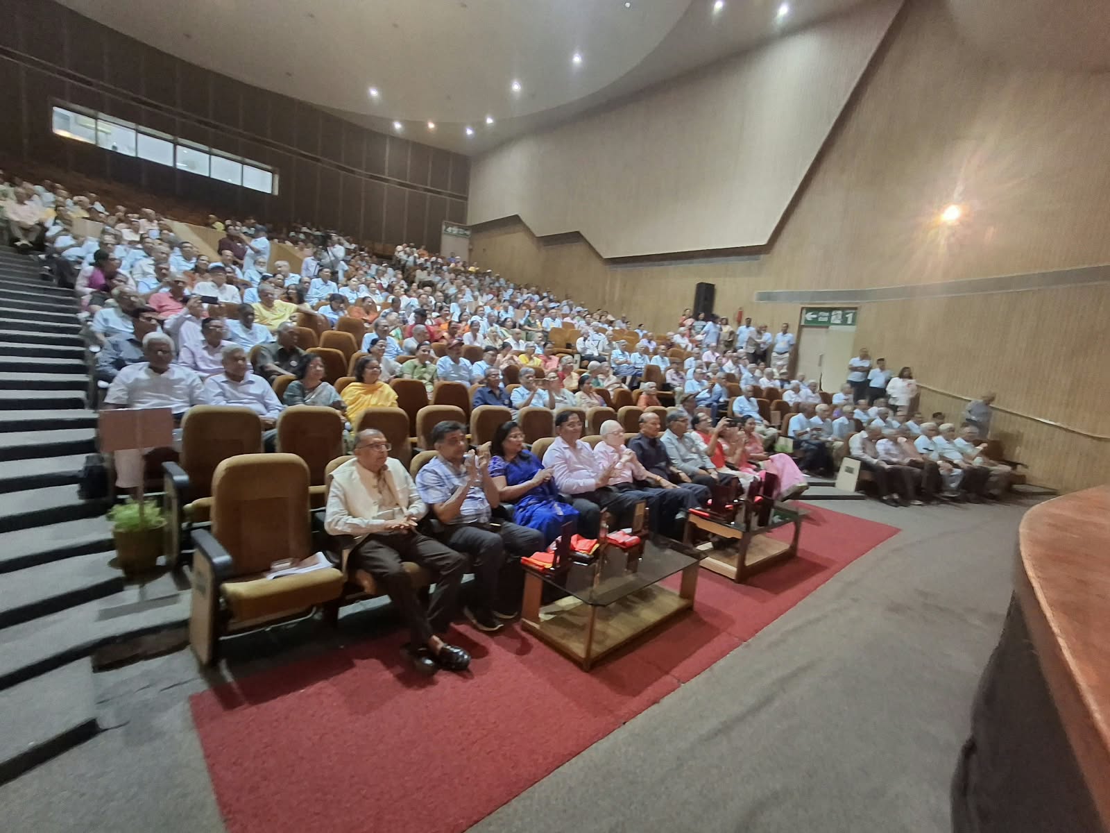 टाईम बैंक ने अंतर्राष्ट्रीय वृद्धजन दिवस पर 75 बुजुर्गों का किया सम्मान