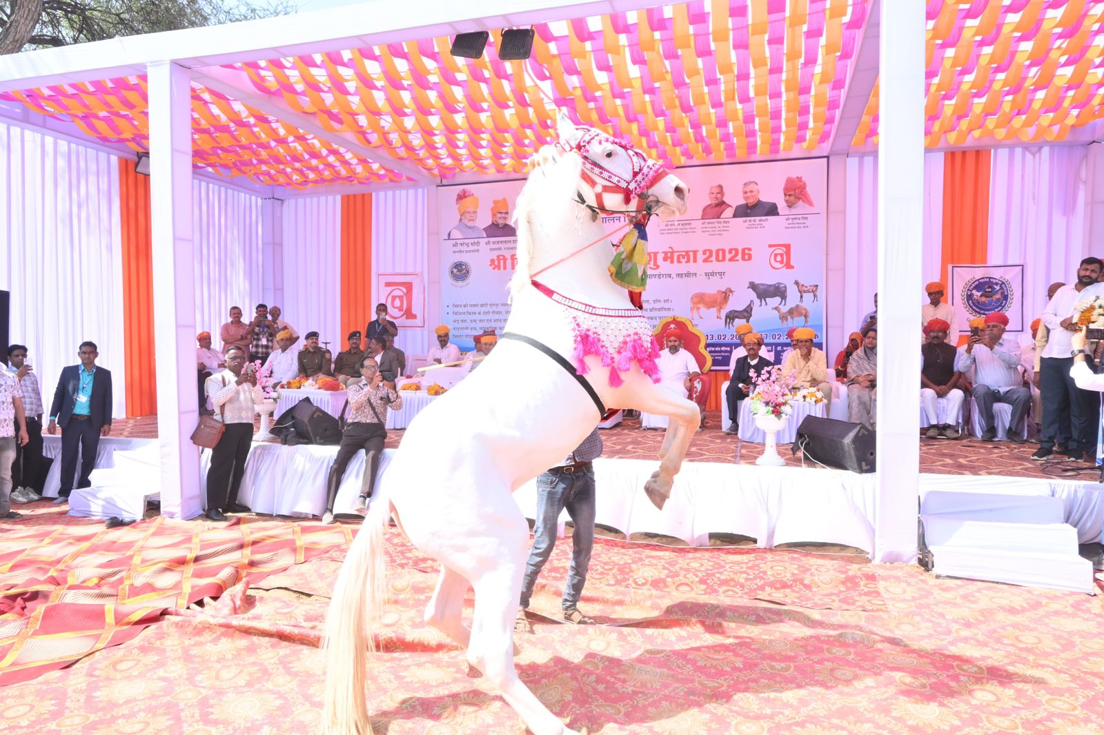 पशुपालन मंत्री ने किया श्री निंबेश्वर पशु मेले का आगाज