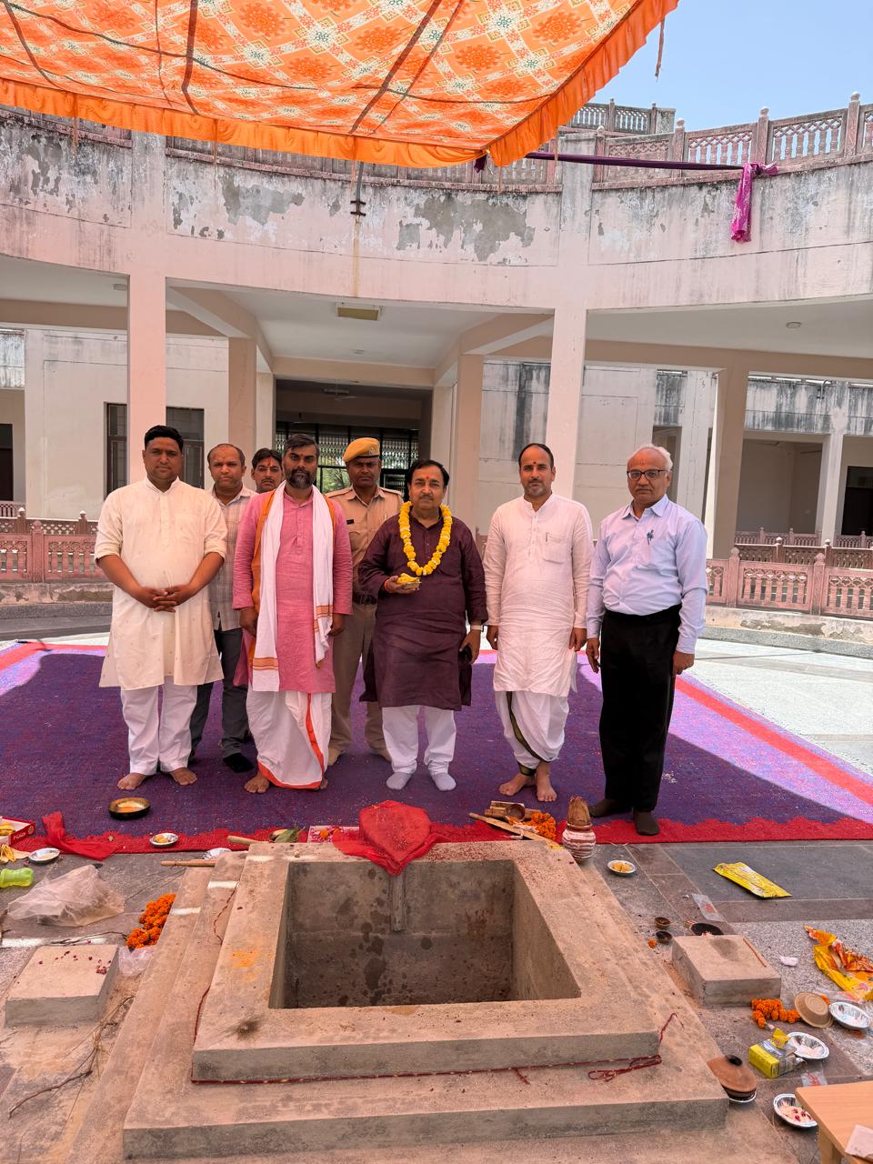 राजस्थान मन्त्र प्रतिष्ठान के नवनिर्मित हवनकुंड में अग्नि प्रवेश एवं पूजन