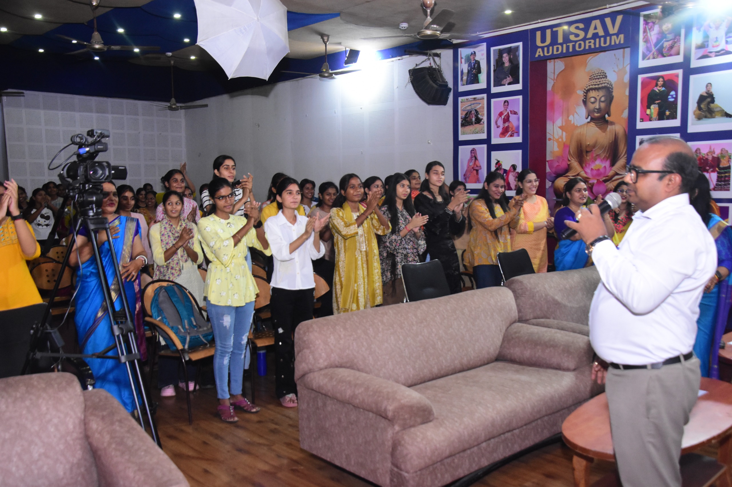 ओरिएंटेशन कार्यक्रम के तीसरे दिन विद्यार्थियों को मिली सीख और आत्मविश्वास की नई दिशा