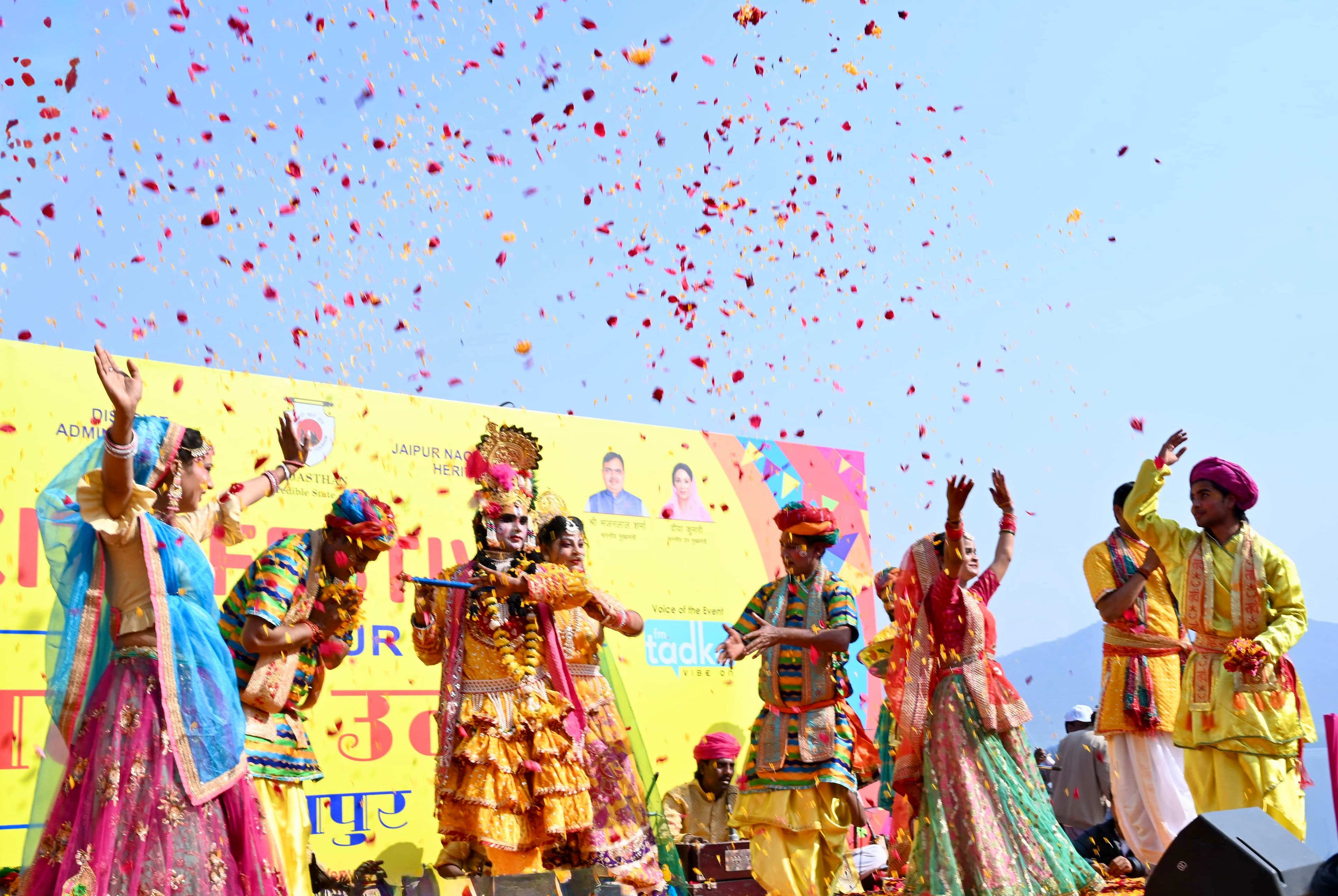 मकर संक्रांति के अवसर पर सातों संभागों में एक साथ आयोजित हुआ भव्य पतंगोत्सव