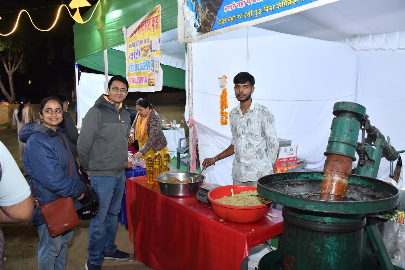 जयपुर में पारंपरिक स्वाद का संगम — चौधरी तेल घानी उद्योग के देसी उत्पादों ने खींचा ध्यान