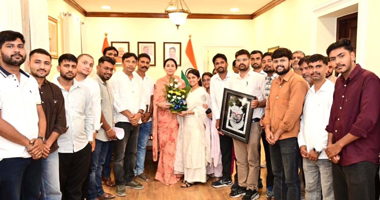 टीएसपी क्षेत्र के के 75 शिक्षकों को पुनः नियुक्ति देने पर उपमुख्यमंत्री दिया कुमारी का जताया आभार