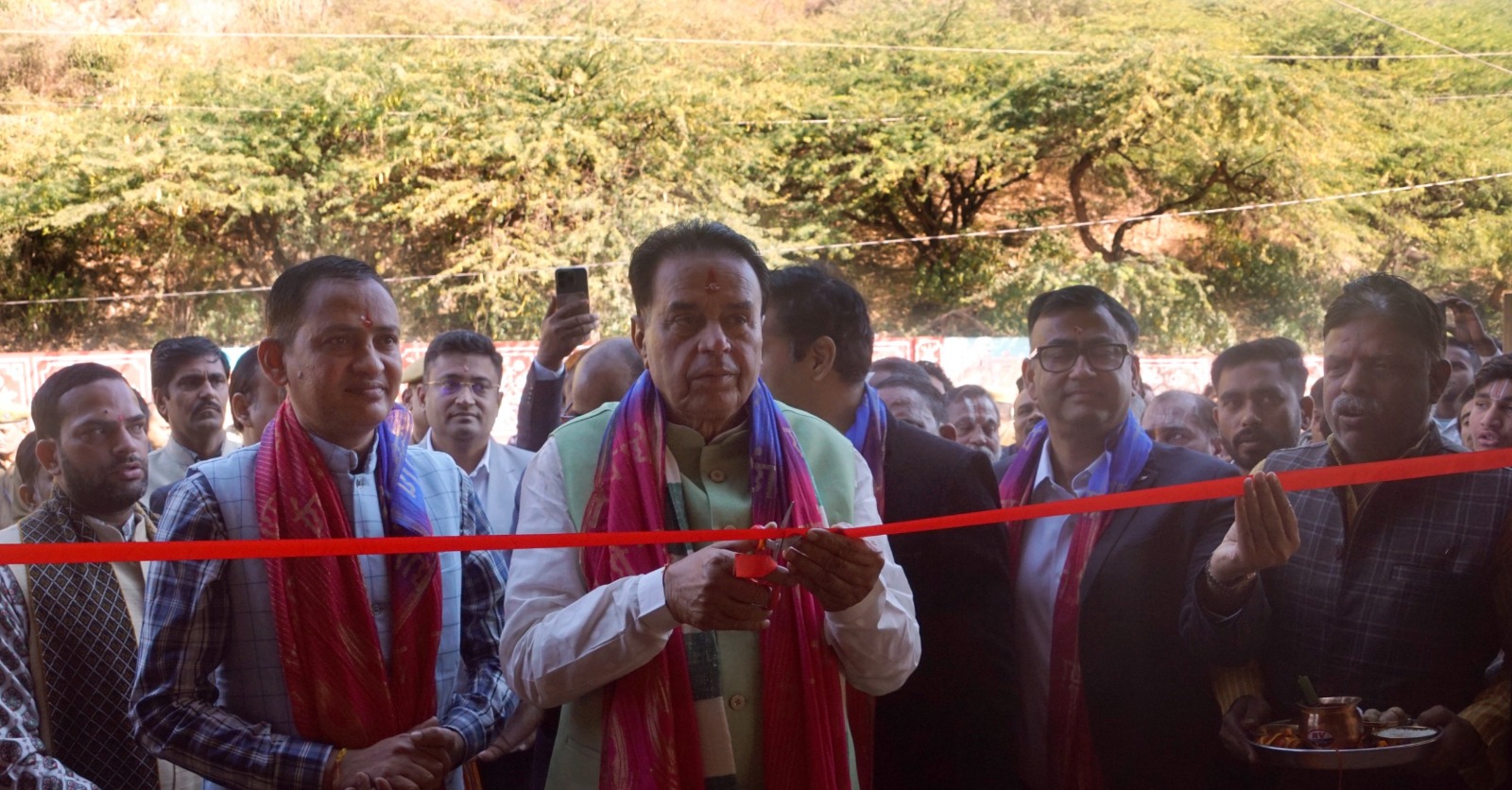 25 लाख के सीएसआर फण्ड से बनी आधुनिक गौशाला का जयपुर प्रभारी मंत्री ने किया लोकार्पण