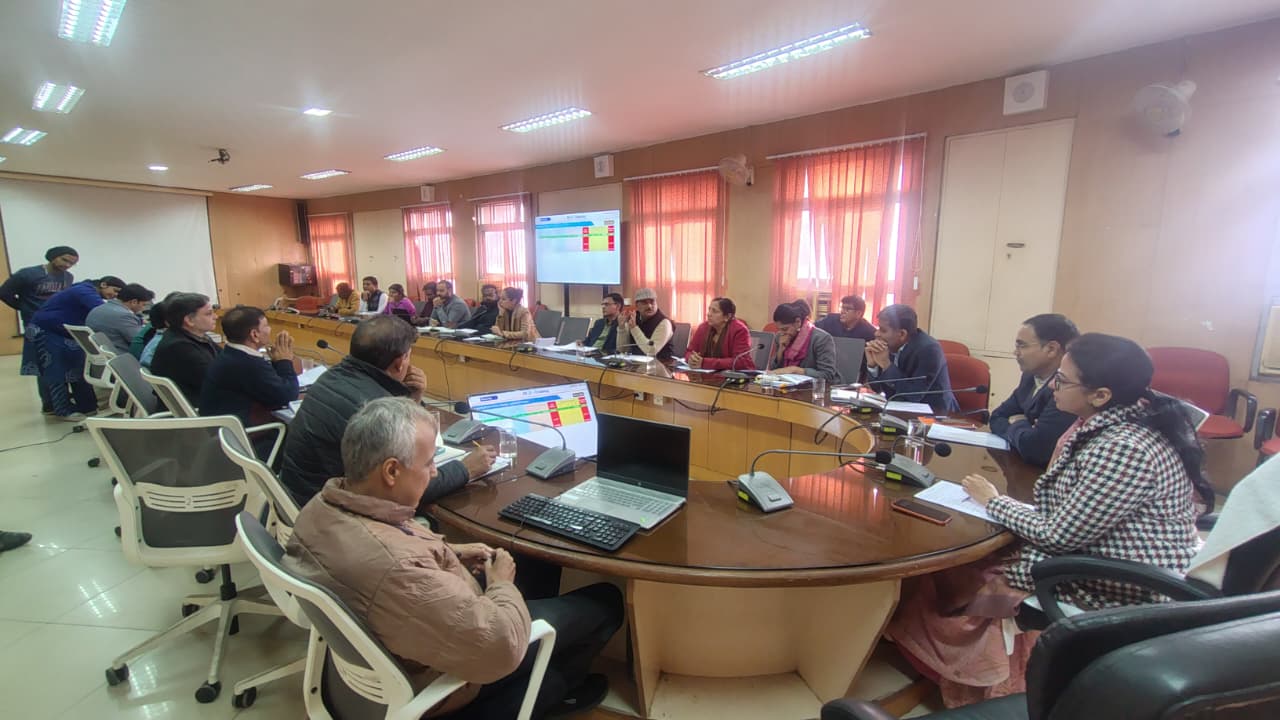 समग्र शिक्षा की वार्षिक कार्य योजना की समीक्षा बैठक आयोजित