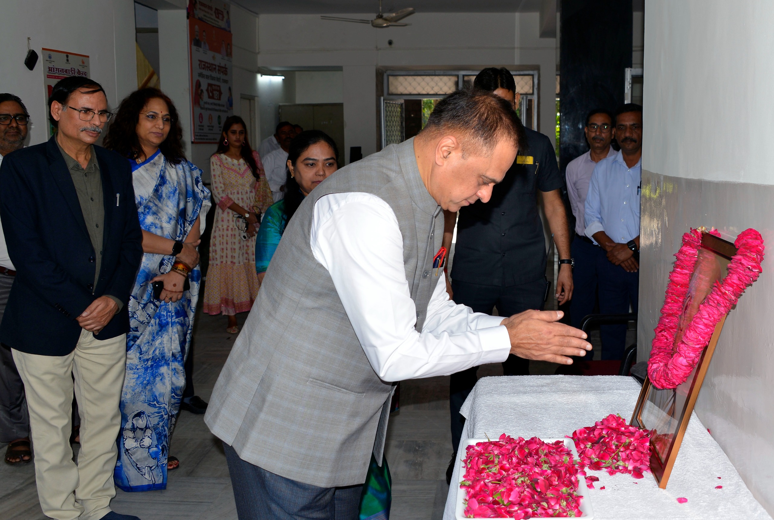 मुख्य सचिव ने दिये आंगनबाड़ी केंद्रों को प्ले स्कूल के रूप में विकसित करने के दिए निर्देश