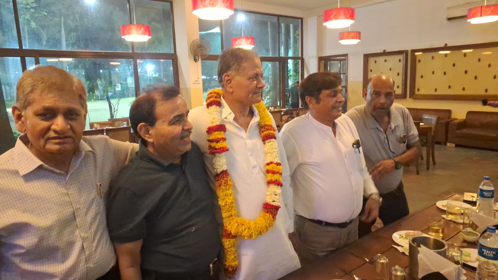 सीएआईटी  के तीसरी बार निर्विरोध राष्ट्रीय उपाध्यक्ष चुने जाने पर विभिन्न व्यापारी संगठनों द्वारा रमेश गुप्ता का भव्य स्वागत