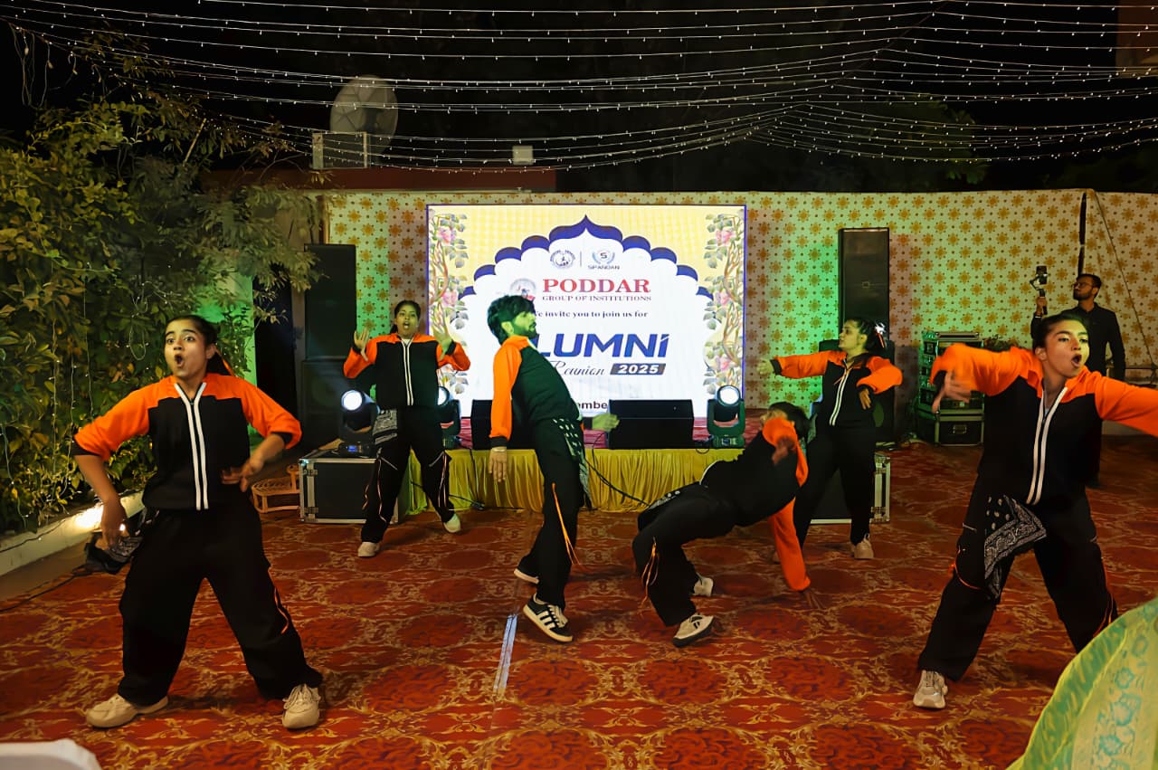 एलुमिनी ने सांझा की खट्टी मीठी यादें जयपुर