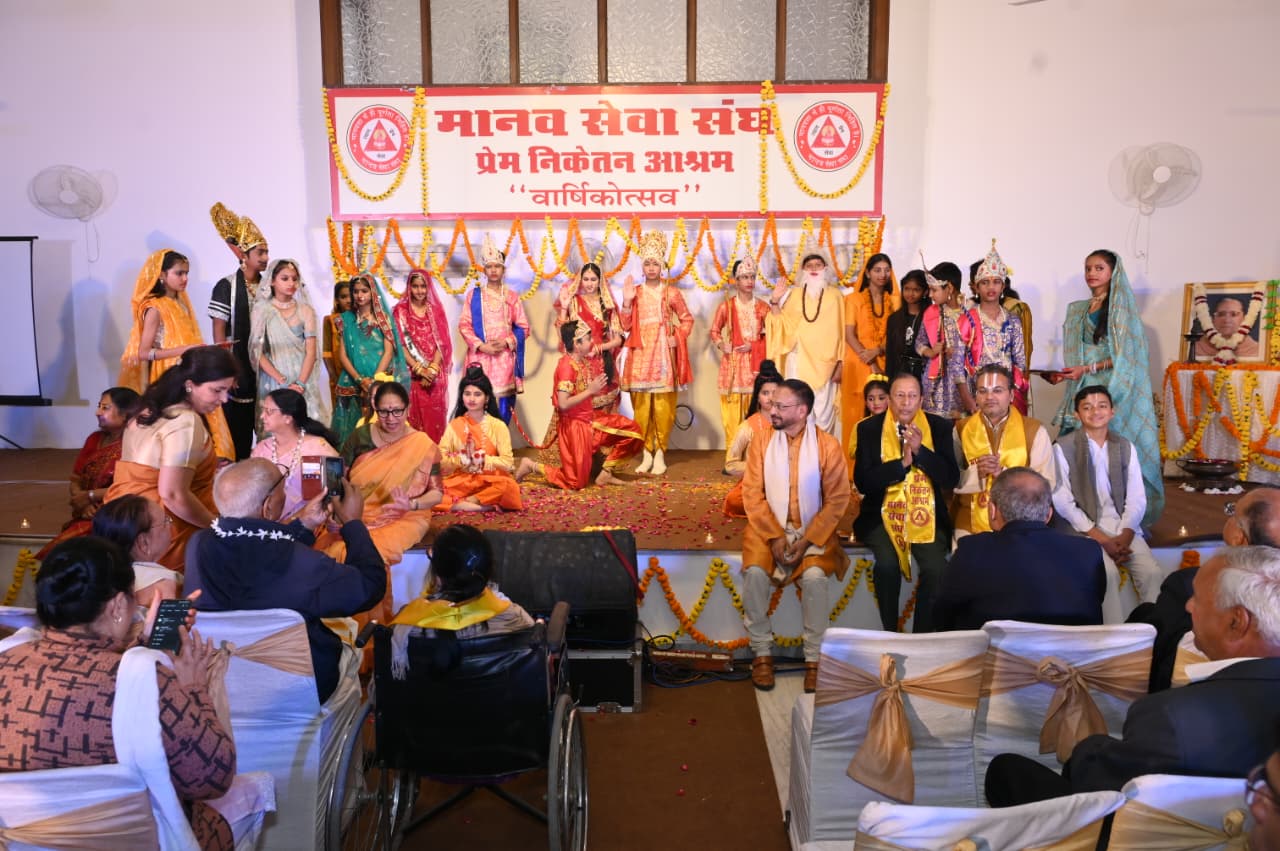 जीवन के द्वंद्वों का समाधान प्रस्तुत करती है गीता : कोसलेंद्रदास