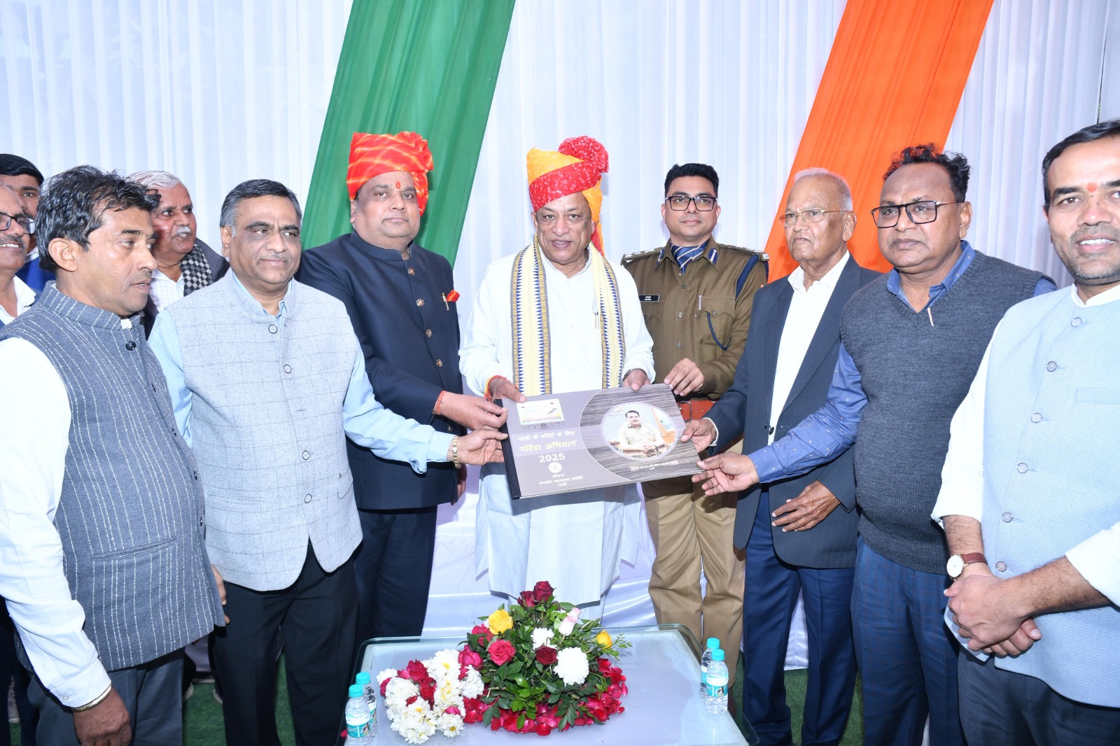 पाली में कैबिनेट मंत्री जोराराम कुमावत ने राष्ट्रीय ध्वज फहराया