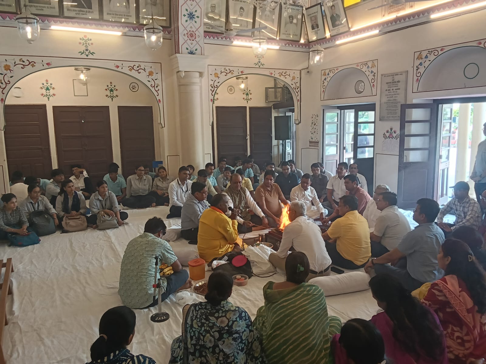 अग्रवाल पीजी कॉलेज में आयोजित किया हवन यज्ञ कार्यक्रम