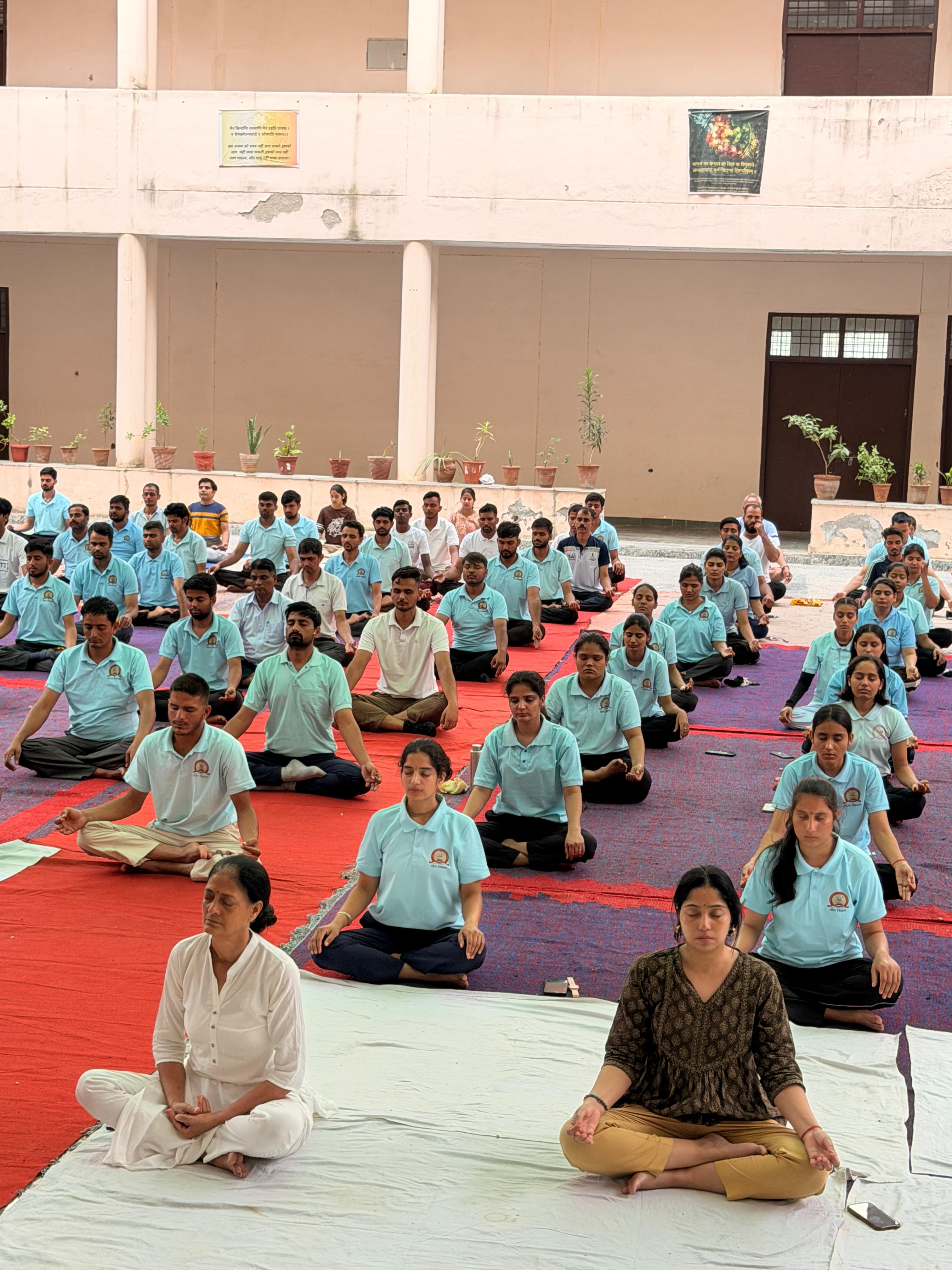 योग से ही निरोग रहेगा शरीर: राजस्थान संस्कृत विश्वविद्यालय में उत्साहपूर्वक मनाया गया 12वां अंतर्राष्ट्रीय योग दिवस