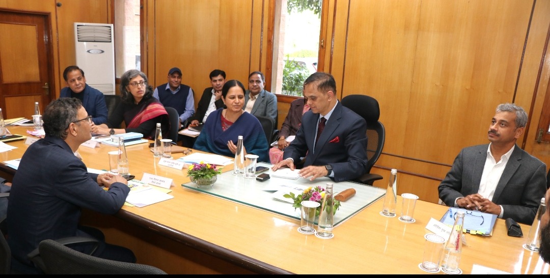 रबी सीजन में किसानों को समय पर गुणवत्तापूर्ण कृषि आदान उपलब्ध करावाई जाये-मुख्य सचिव