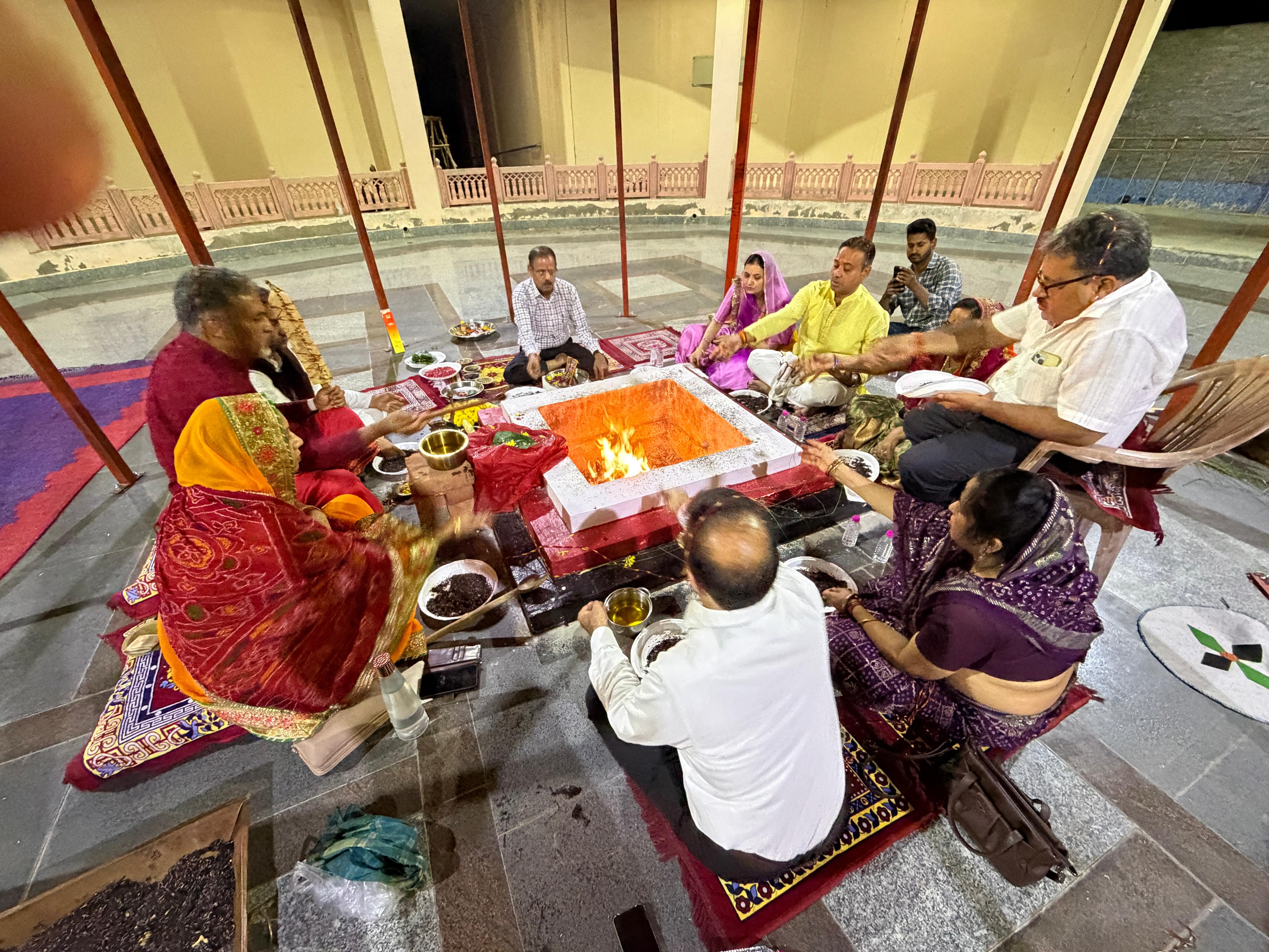 राजस्थान मन्त्र प्रतिष्ठान में शतचंडी महायज्ञ का आयोजन, नवकन्या पूजन के साथ विश्व कल्याण की कामना