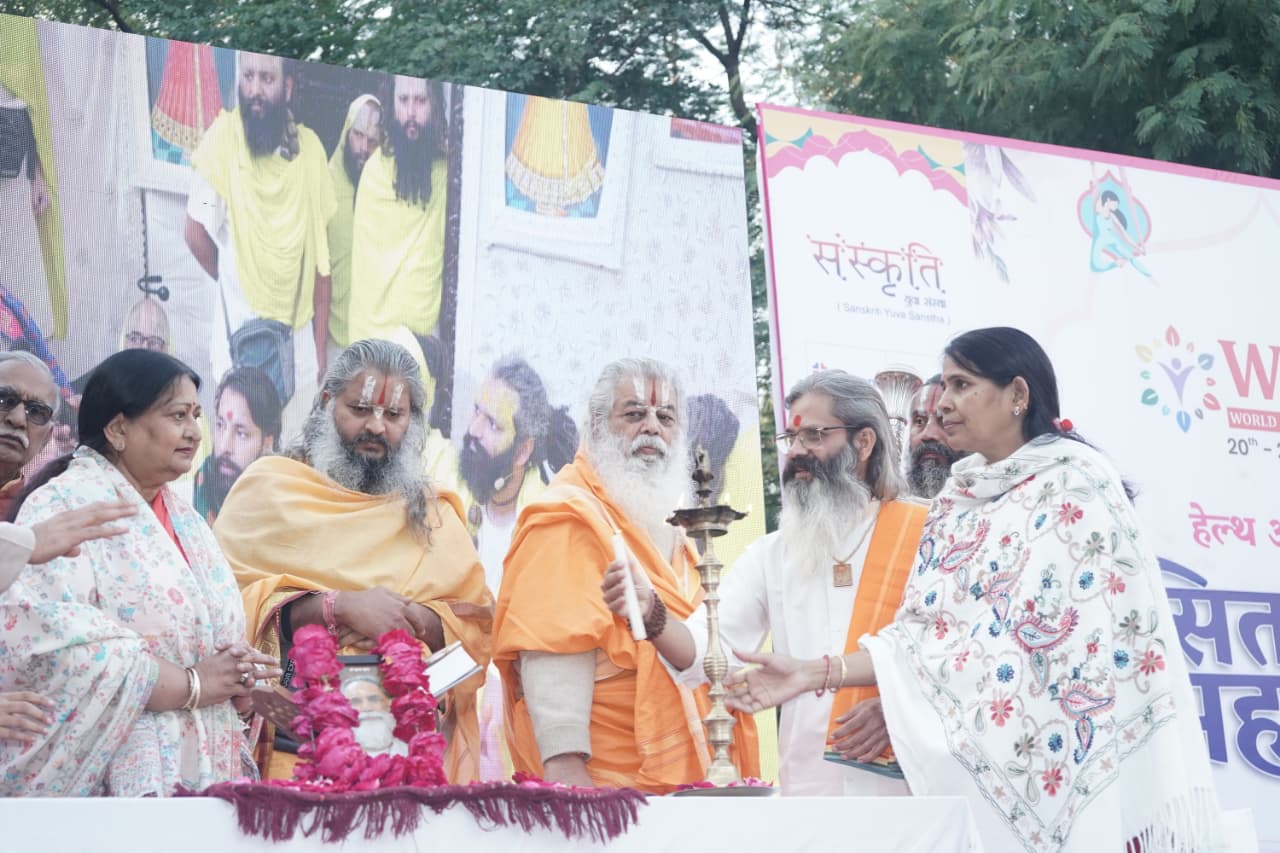 भारत हिंदू राष्ट्र, गौ माता राष्ट्र माता एवं गीता राष्ट्रीय ग्रंथ घोषित हो के संकल्प साथ संपन्न हुआ गीता महोत्सव