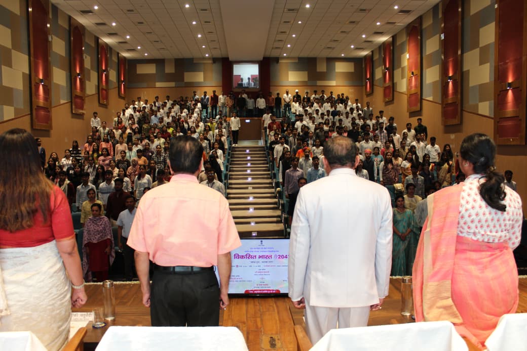 राजस्थान विश्वविद्यालय में एनएसएस द्वारा ‘विकसित भारत’ अंतर्गत प्रतिभा सम्मान समारोह का भव्य आयोजन, प्रतिभाओं को मिला सम्मान