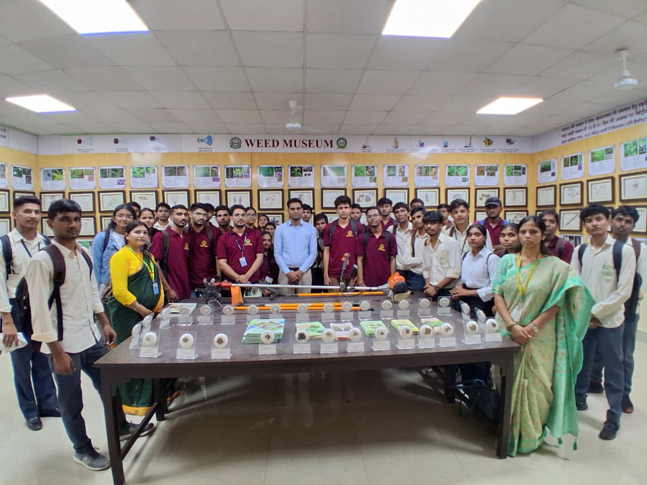 राजस्थान कृषि अनुसंधान संस्थान में पहुँचे दीपशिखा कॉलेज के विद्यार्थी