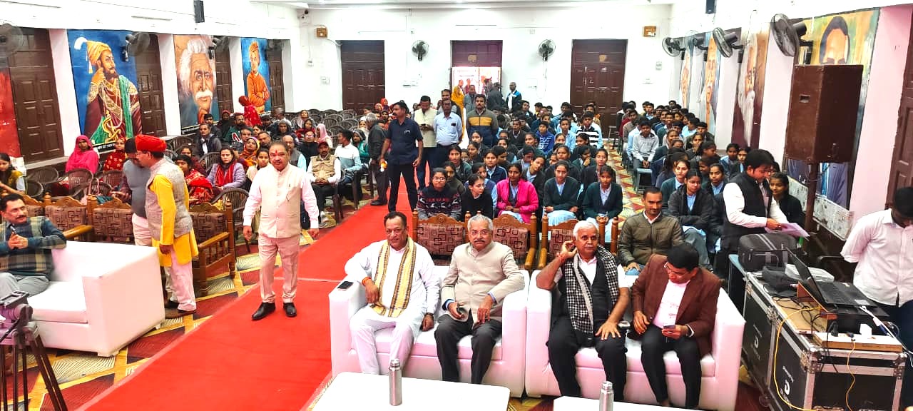 पाली में मेगा पीटीएम आयोजित, कैबिनेट मंत्री कुमावत भी रहे मौजूद