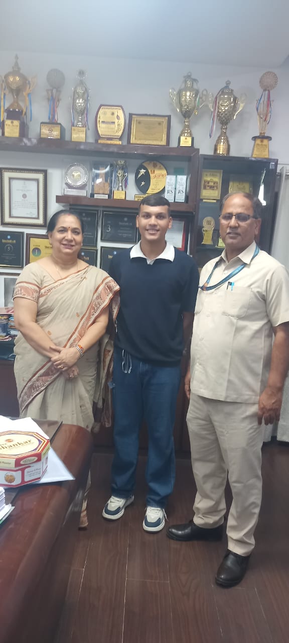 सुबोध पी.जी. स्वायत्तशासी काॅलेज के पाँच एनसीसी कैडेटों का लैफ्टीनेंट (आफिसर) के पद पर सेना में चयन