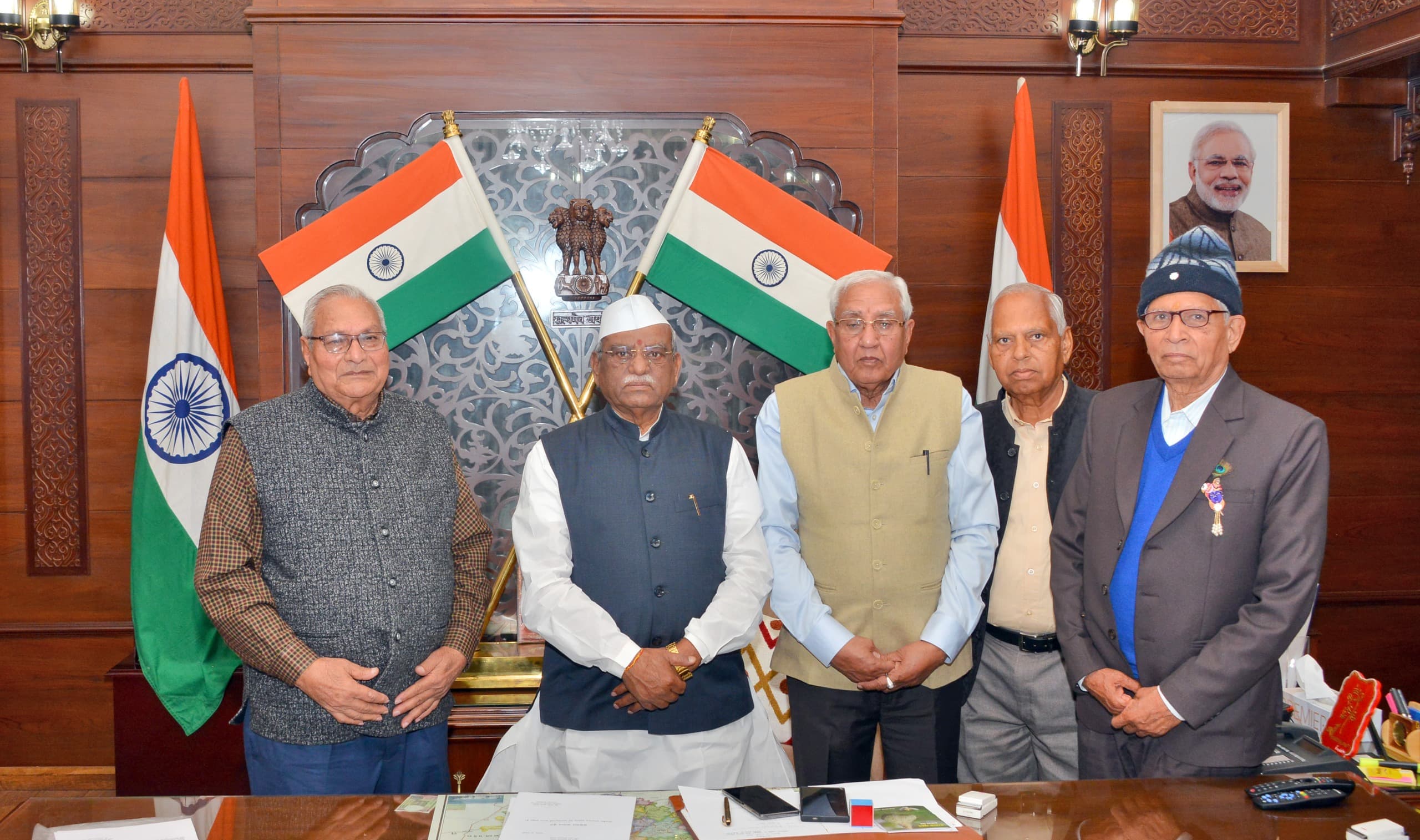 लोकभवन में राज्यपाल से भेट