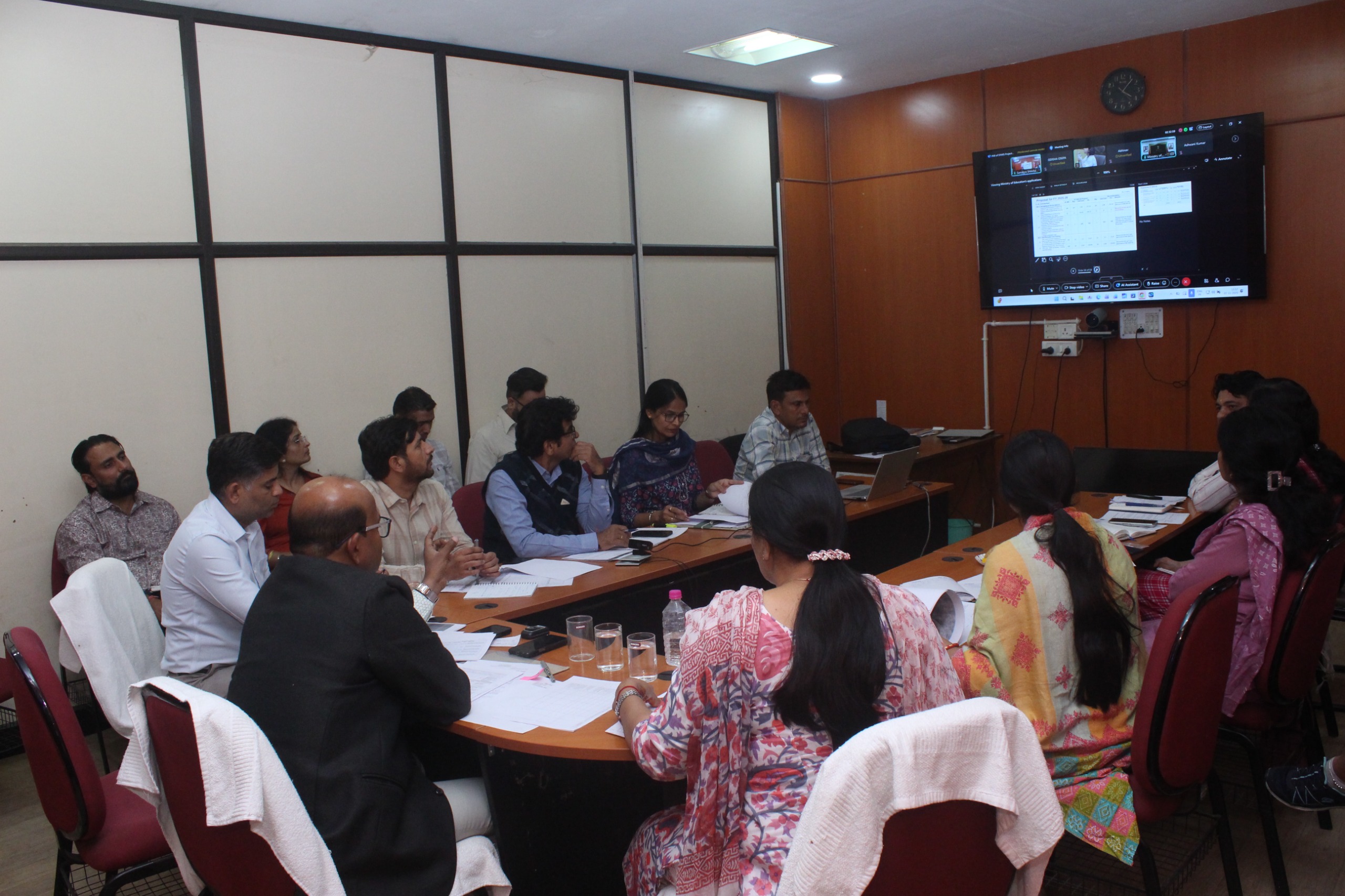 स्टार्स परियोजना पर समीक्षा बैठक, कृणाल ने दी प्रगति की जानकारी