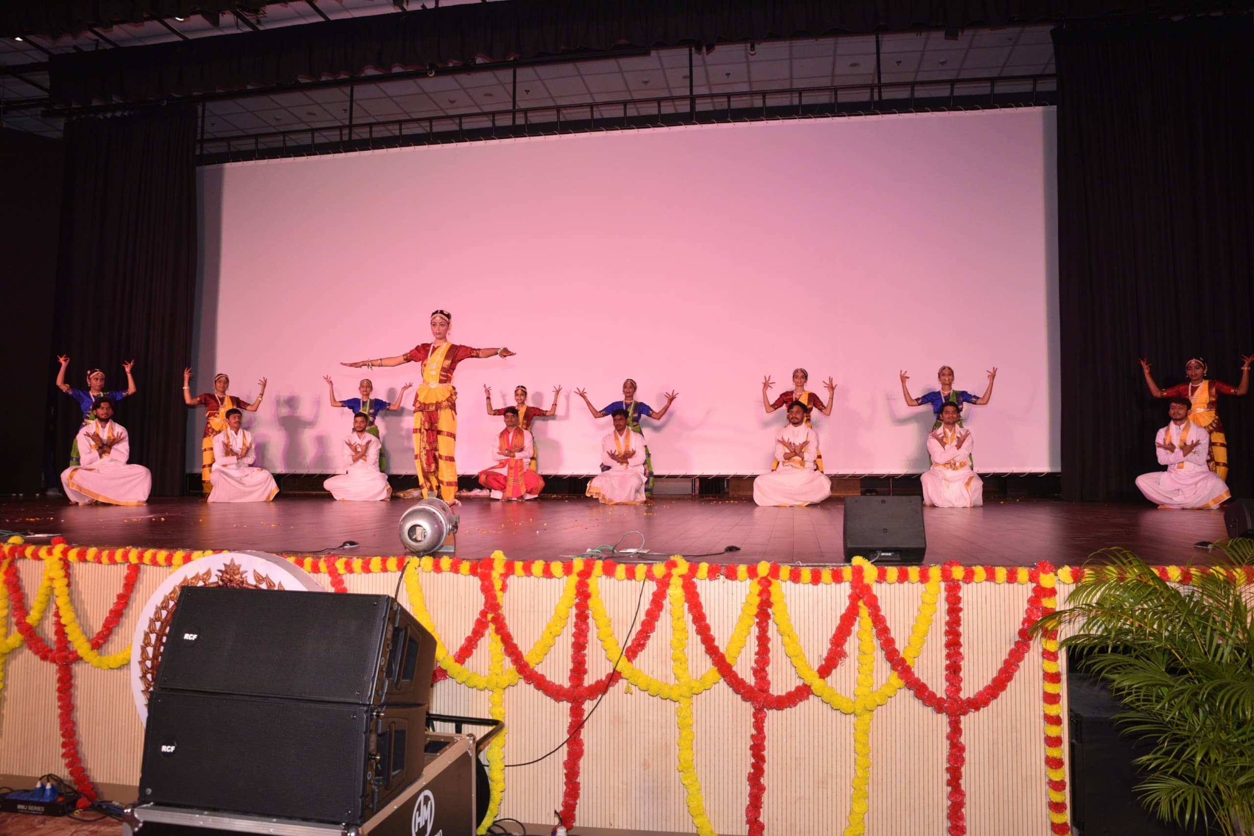 केन्द्रीय संस्कृत विश्वविद्यालय, जयपुर परिसर में पश्चिम क्षेत्रीय रूपक महोत्सव 2026 का भव्य शुभारम्भ