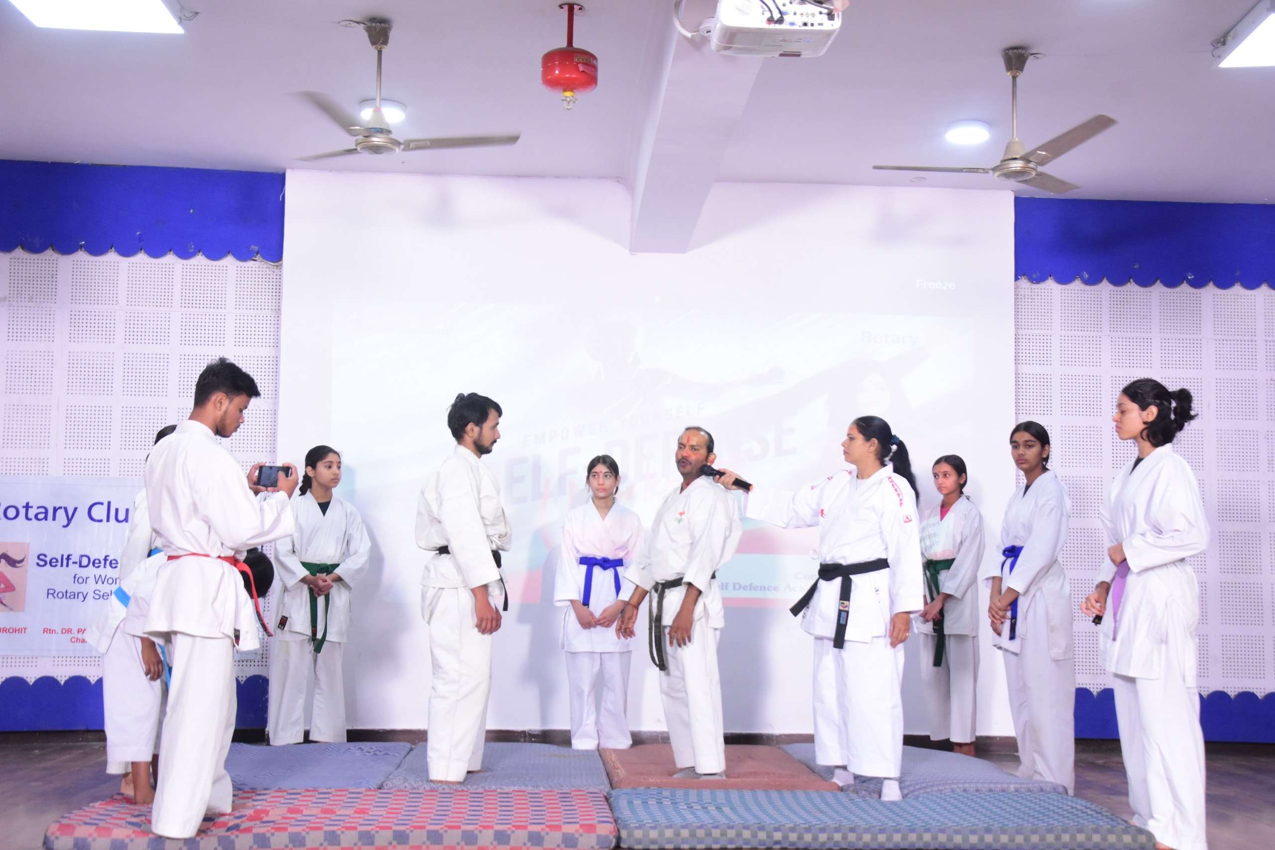 बियानी ग्रुप ऑफ कॉलेजेज में आत्मरक्षा कार्यशाला का आयोजन