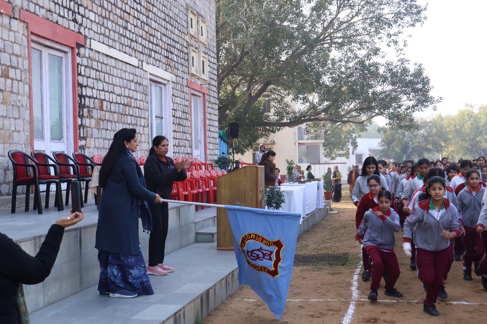 महारानी गायत्री देवी गर्ल्स स्कूल में 'क्रॉस कंट्री रन' का आयोजन