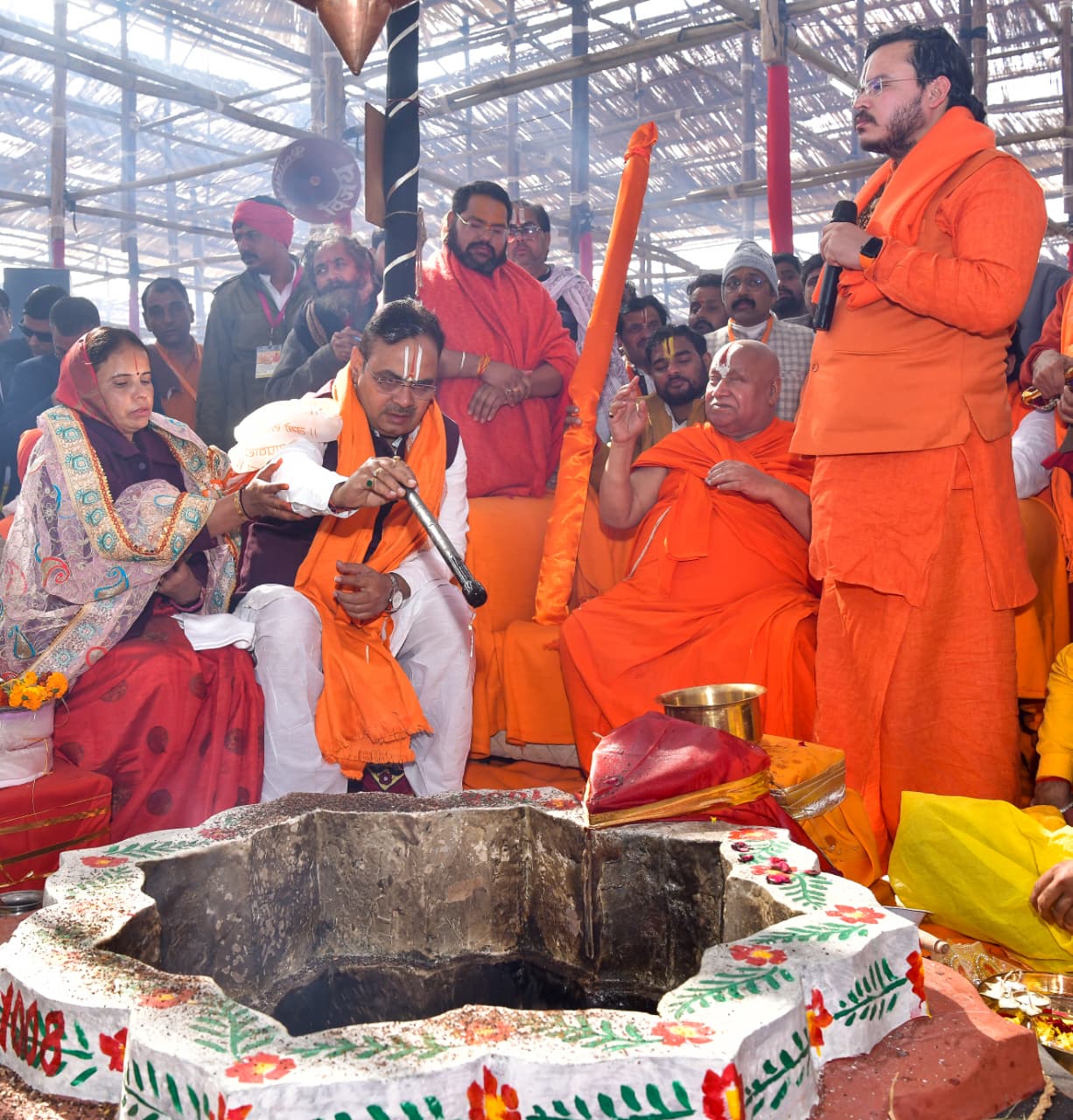 मुख्यमंत्री 1008 कुण्डीय हनुमान महायज्ञ और श्रीराम कथा में हुए शामिल