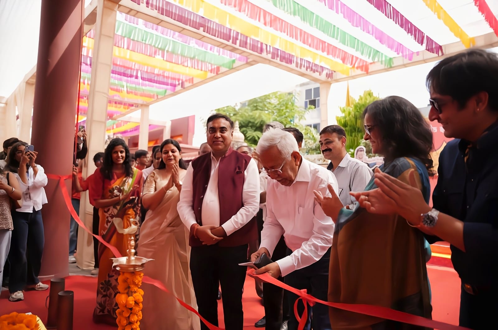 “कला संगम“ में नजर आई क्रिएटिव विविधता