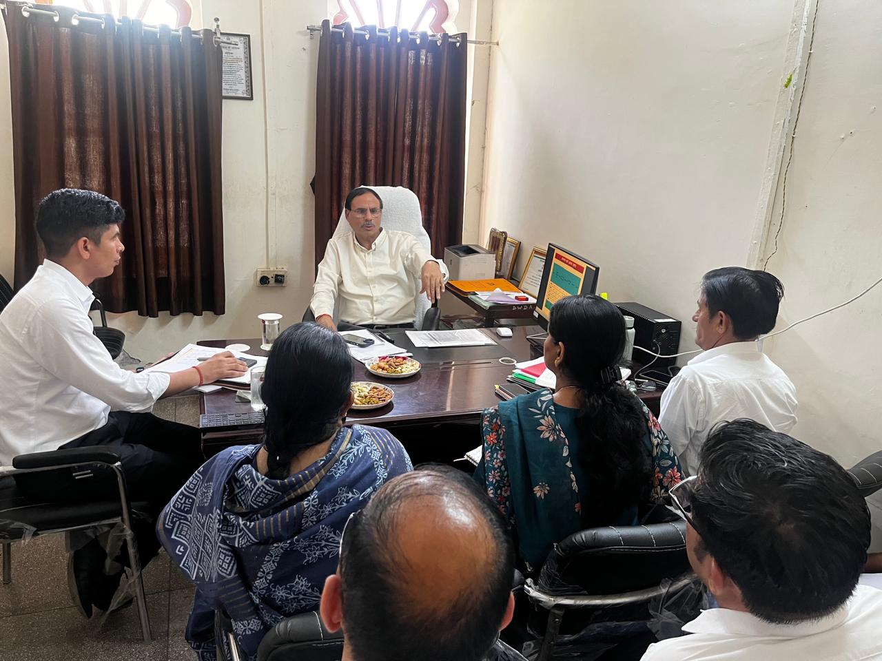 आंगनबाड़ी केंद्र बच्चों के सर्वांगीण विकास के लिए कार्य करें