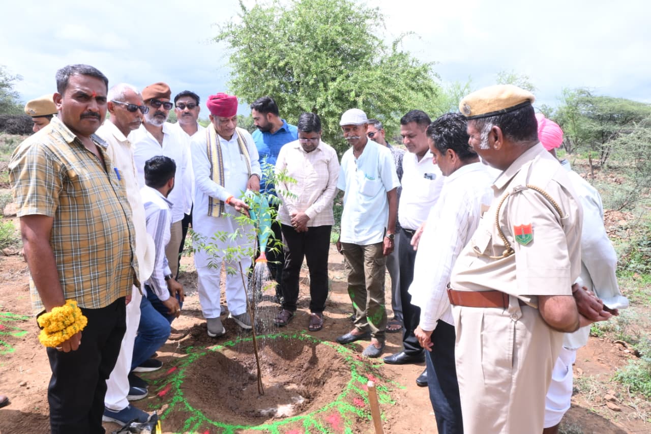 प्रधानमंत्री के विचारों को केवल सुनें नहीं, बल्कि अपने जीवन में उतारें” “मन की बात” कार्यक्रम के बाद कैबिनेट मंत्री जोराराम कुमावत का आह्वान