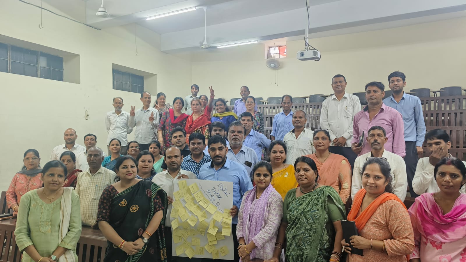 डिजिटल डिटॉक्स आवरः डिस्कनेक्ट टू रिकनेक्ट- लेस स्क्रीन, मोर फोकस’’ विषय पर संवादात्मक सत्र का आयोजन