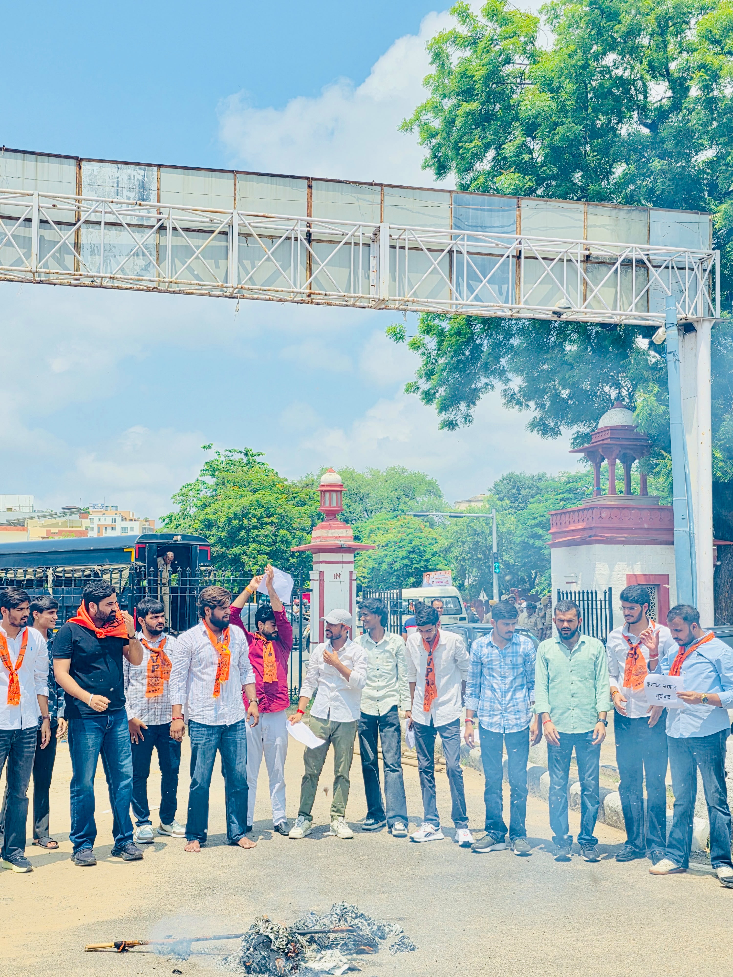 JSSC एवं JPSC परीक्षा धांधली को लेकर झारखंड में शांतिपूर्ण आंदोलन कर रहे छात्रों पर बर्बर लाठीचार्ज के विरोध में आंदोलन:
