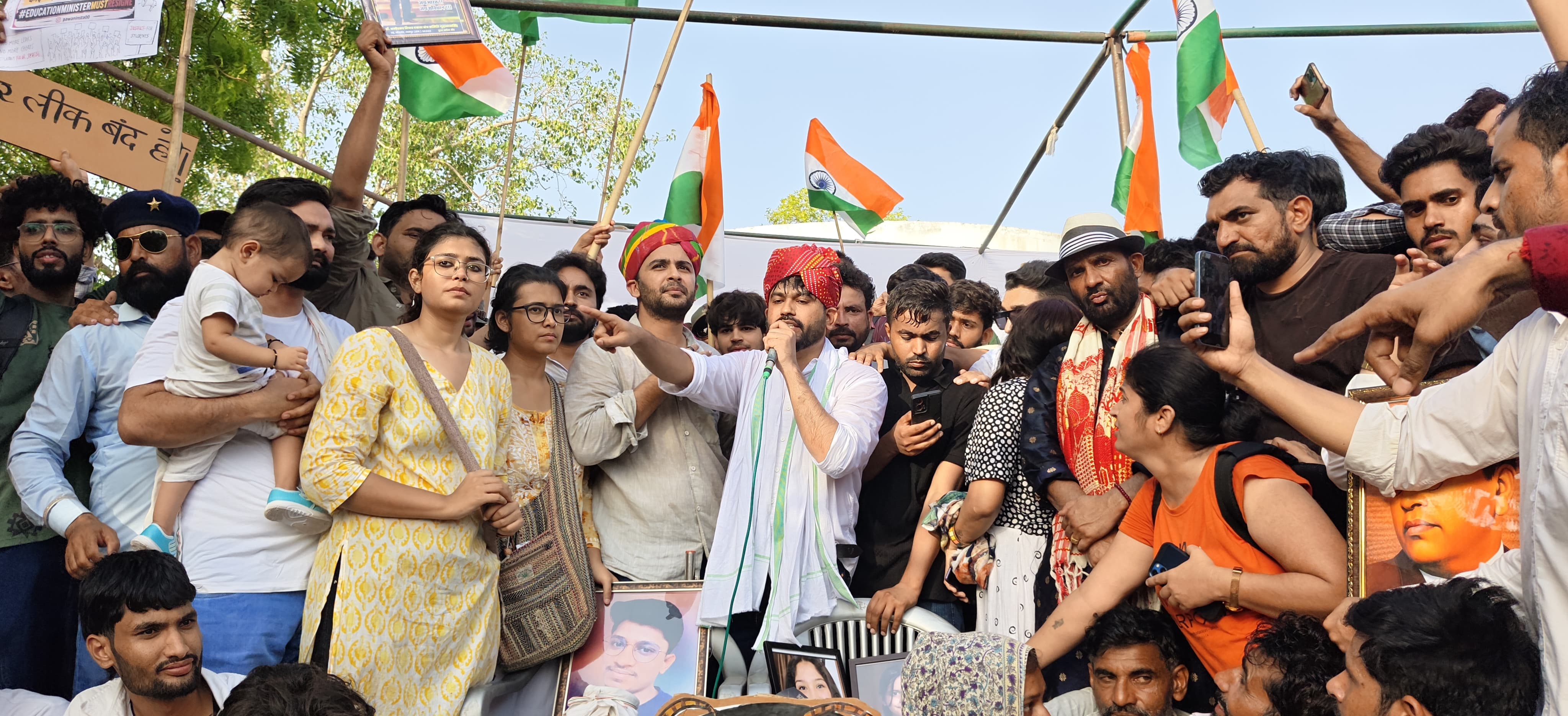 शहीद स्मारक पर जुटे प्रदेशभर के "कॉकरोच", युवाओं, बेरोजगारों, अभिभावकों और शिक्षाविदों ने बुलंद की आवाज; अभिजीत दीपके बोले – यह देश के युवाओं का आंदोलन है, न्याय मिलने तक जारी रहेगा संघर्ष, 20 जुलाई से दिल्ली के जंतर-मंतर पर होगा अनिश्चितकालीन धरना
