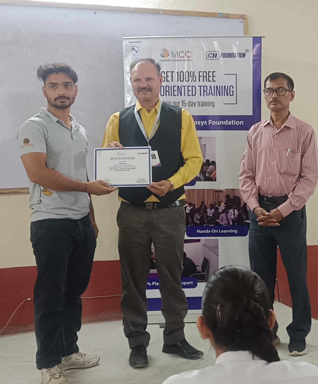 स्किल ट्रेनिंग से रोजगार की राह आसान” — यूनिवर्सिटी ऑफ टेक्नोलॉजी के बीसीए विद्यार्थियों को मिले जॉब ऑफर लेटर