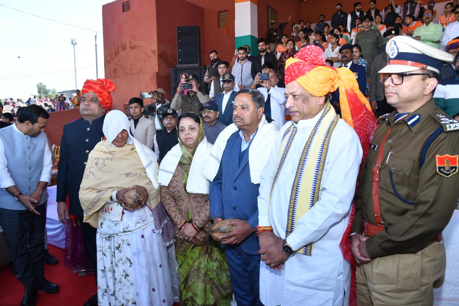 पाली में कैबिनेट मंत्री जोराराम कुमावत ने राष्ट्रीय ध्वज फहराया