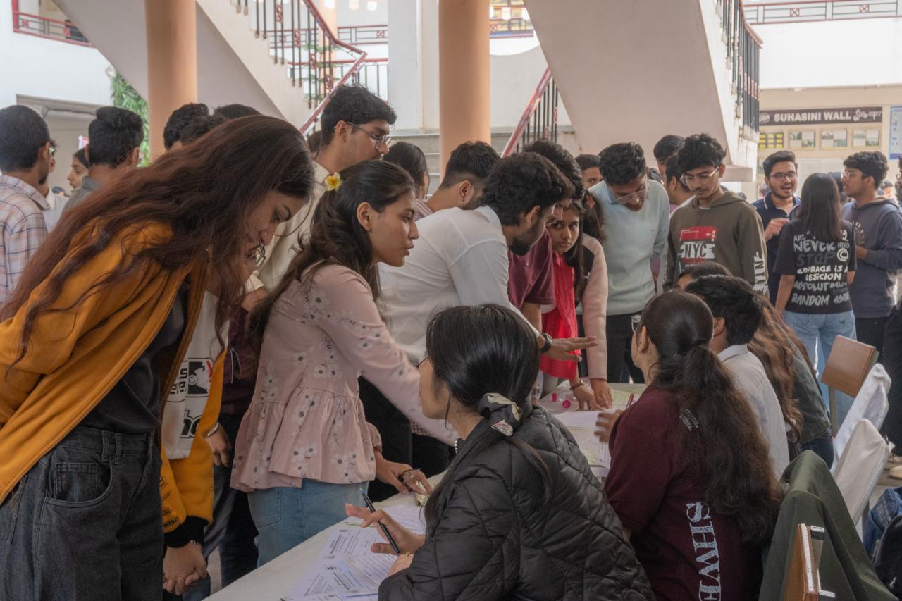 आशाओं की पुकार—जेईसीआरसी में हर बूंद बनी किसी दिल की नई आशा