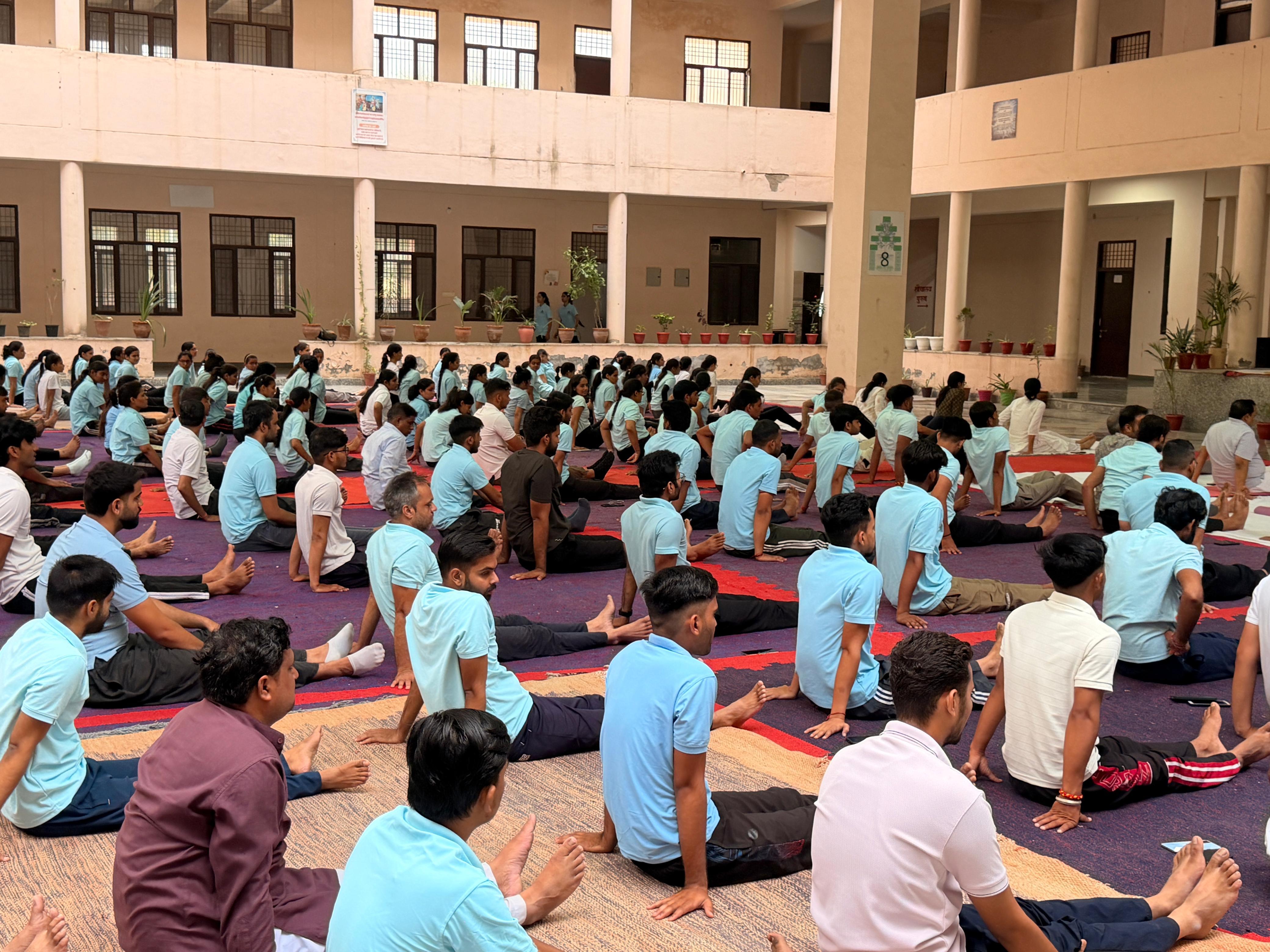 योग से ही निरोग रहेगा शरीर: राजस्थान संस्कृत विश्वविद्यालय में उत्साहपूर्वक मनाया गया 12वां अंतर्राष्ट्रीय योग दिवस