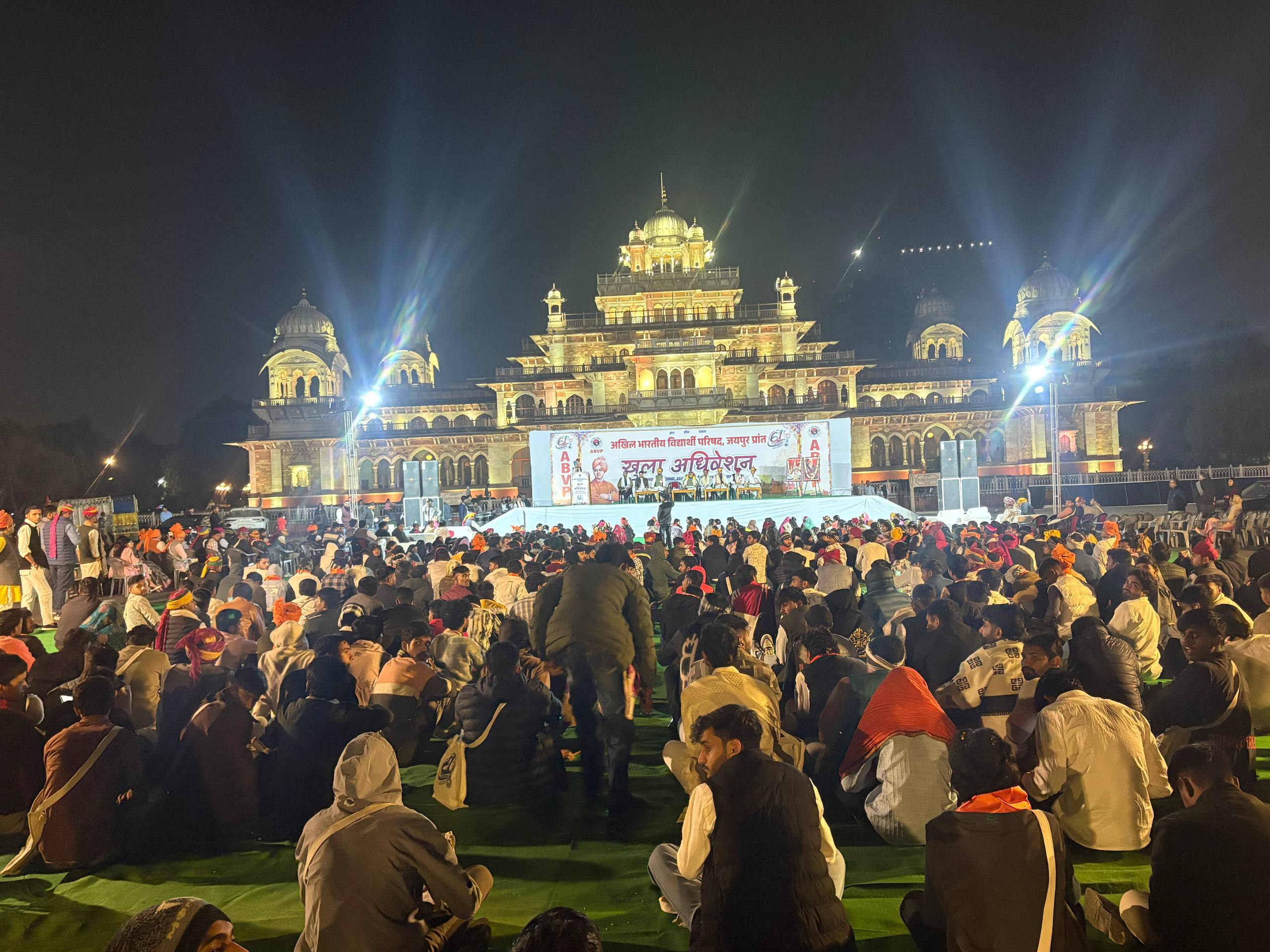 एबीवीपी की शोभा यात्रा में उमड़ा युवाओं का सैलाब