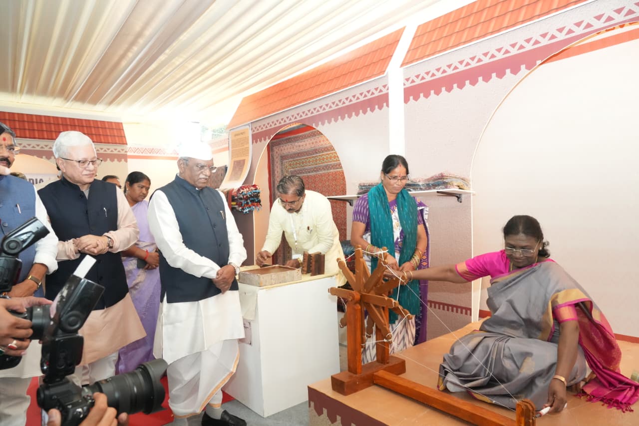 हैदराबाद में पश्चिमी भारत महोत्सव का शुभारंभ