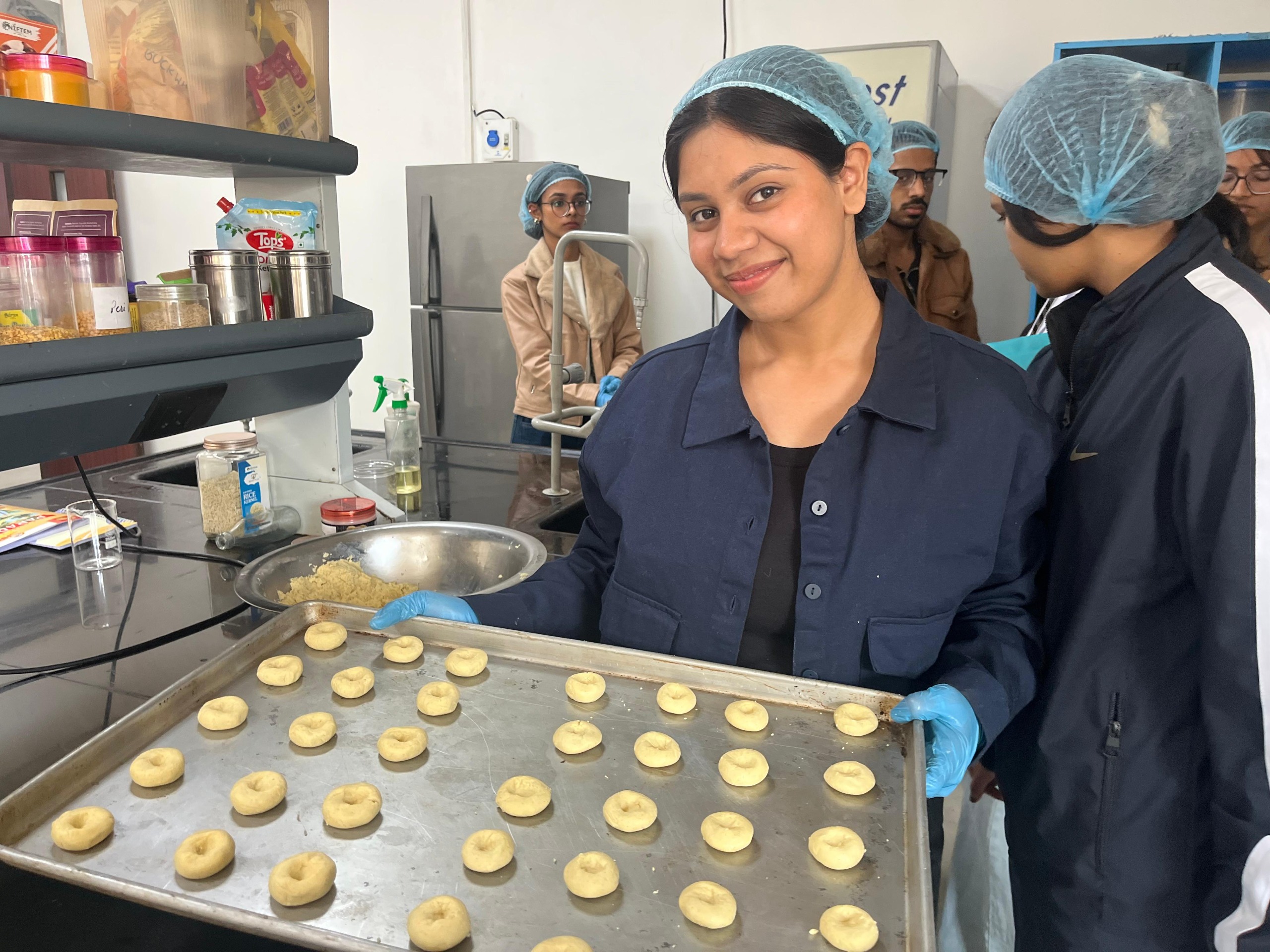 प्रशिक्षण में चावल, गेहूं और खाद्य तेल के फोर्टिफिकेशन के सिद्धांतों और प्रक्रियाओं पर विस्तार से जानकारी दी