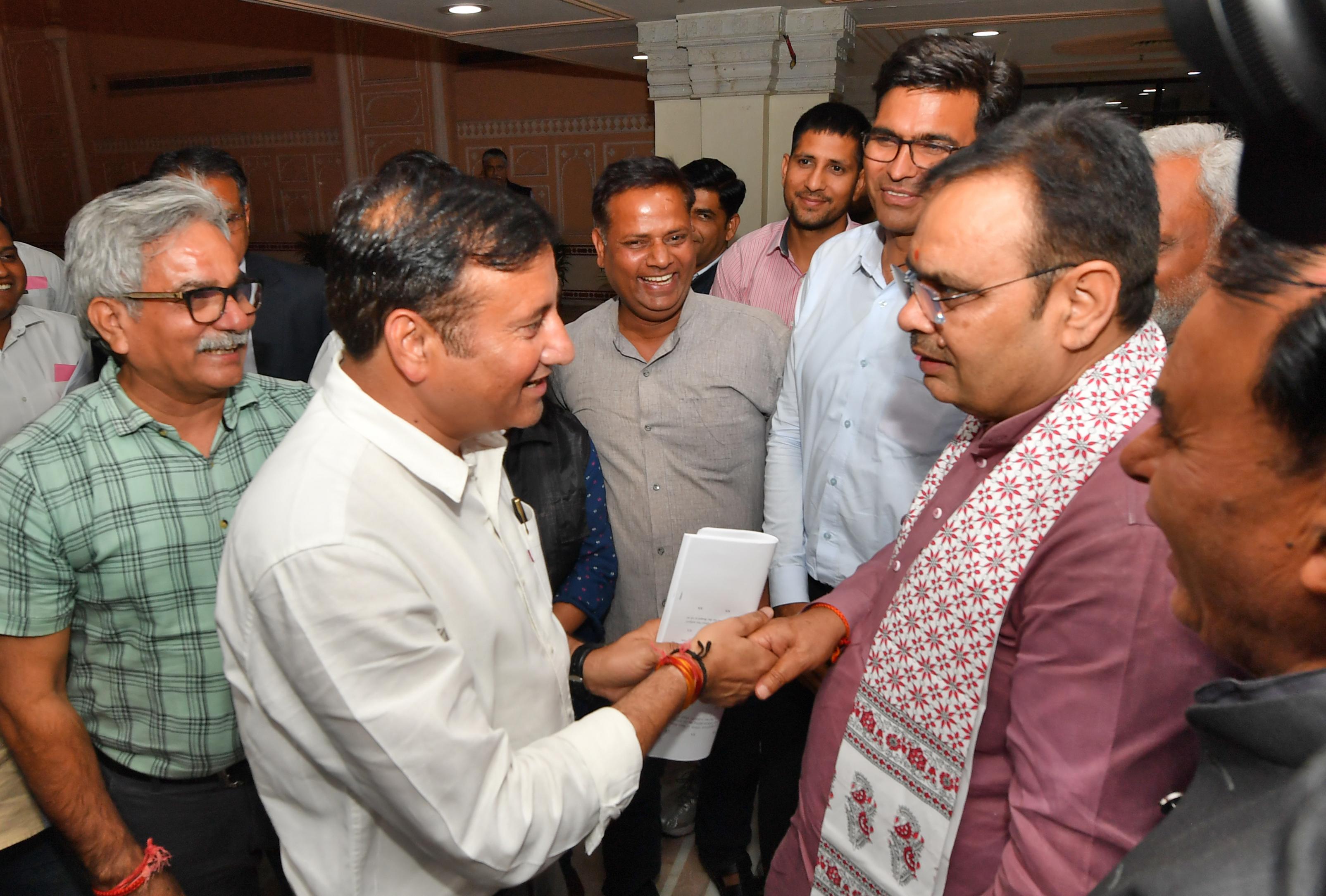 पत्रकार कल्याण की दिशा में ऐतिहासिक कदम: राजस्थान सरकार ने दी आवासीय योजना और पेंशन वृद्धि को हरी झंडी