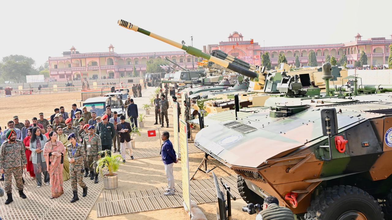 प्रदेश की 63 हजार आंगनबाड़ियों में नन्हें-मुन्नों ने गाया वंदे मातरम्