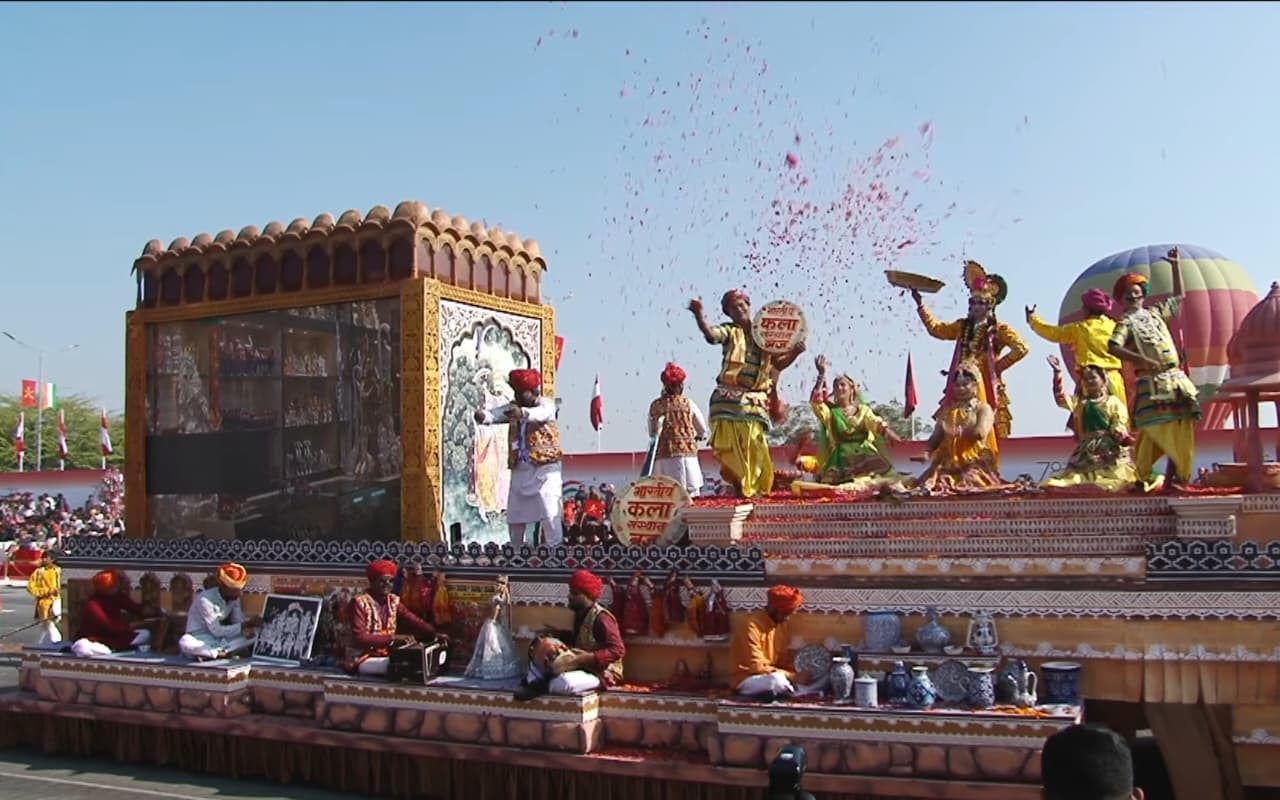 सेना दिवस परेड: राजस्थान की झांकी में राज्य की सदियों पुरानी वास्तुकला, पारंपरिक हस्तशिल्प, विश्व प्रसिद्ध लोक कलाओं की दिखी अनूठी झलक