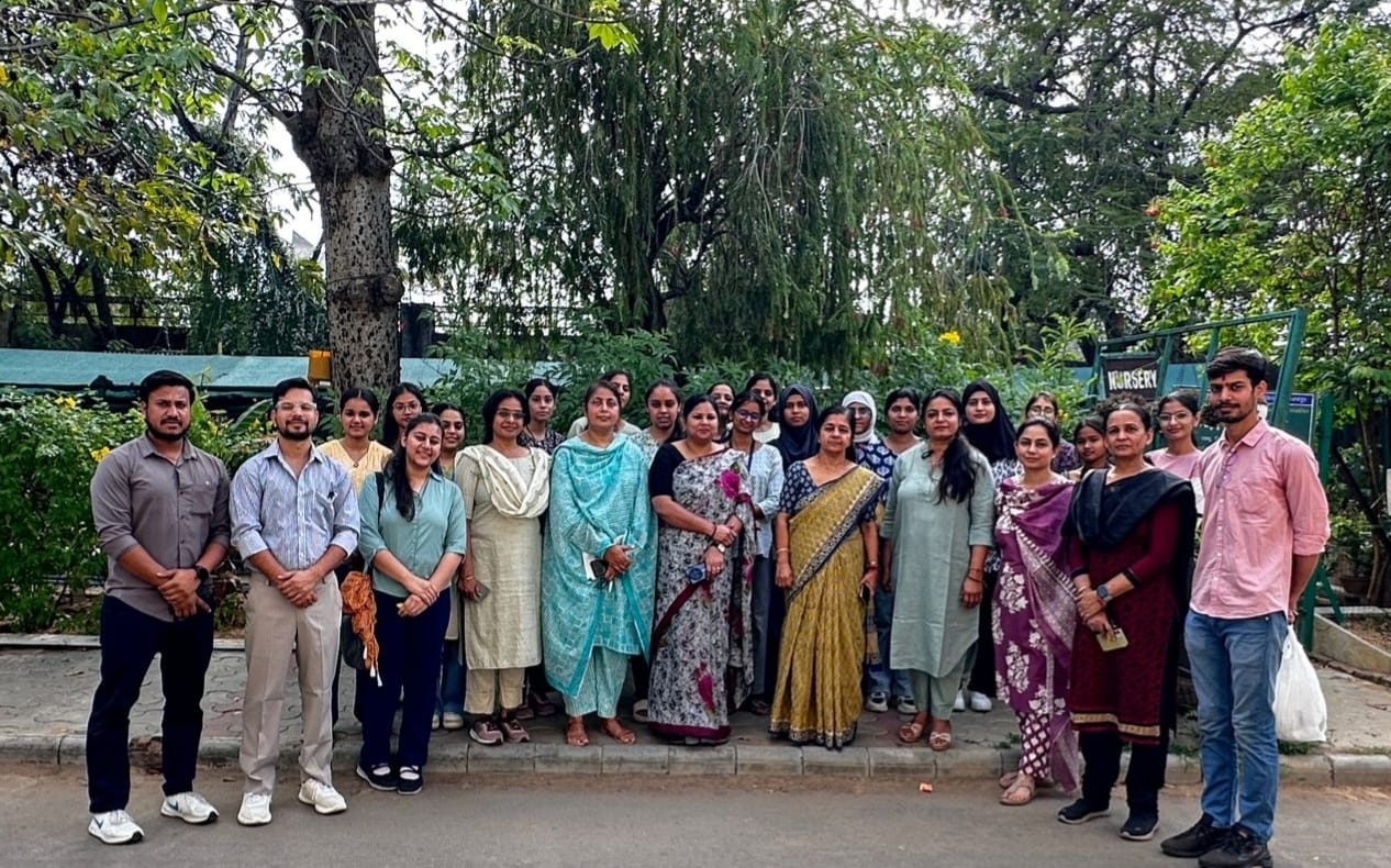 विविधता संरक्षण के लिए बीज संग्रहण सत्र का आयोजन