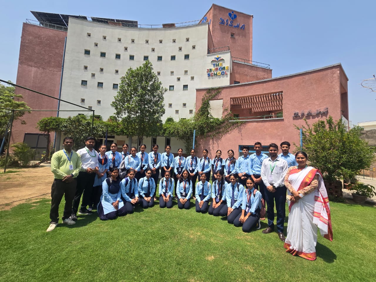 यूनिवर्सिटी ऑफ टेक्नोलॉजी के विशेष शिक्षा विभाग का दिशा स्पेशल स्कूल में शैक्षणिक भ्रमण, विद्यार्थियों ने जाने दिव्यांग शिक्षा के व्यवहारिक आयाम